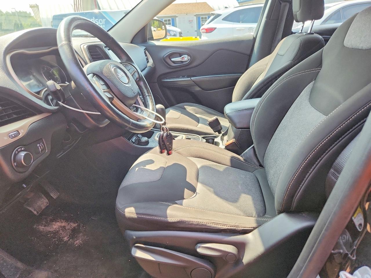 2014 Jeep Cherokee Sport Black vin: 1C4PJMAB4EW177819