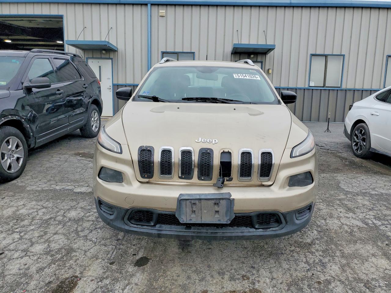 2014 Jeep Cherokee Sport Beige vin: 1C4PJMAB4EW233208