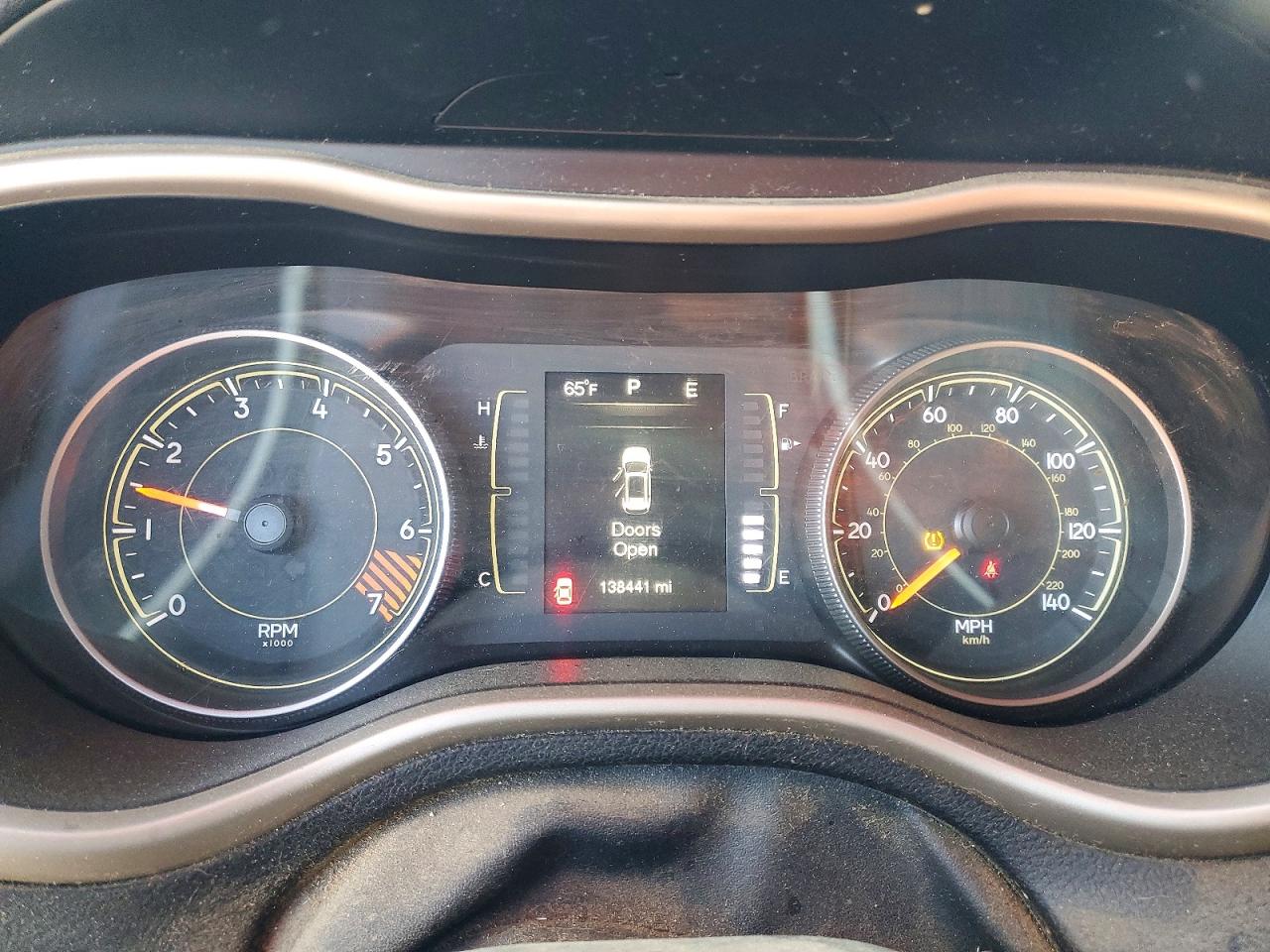 2015 Jeep Cherokee Sport Maroon vin: 1C4PJMAB4FW666559