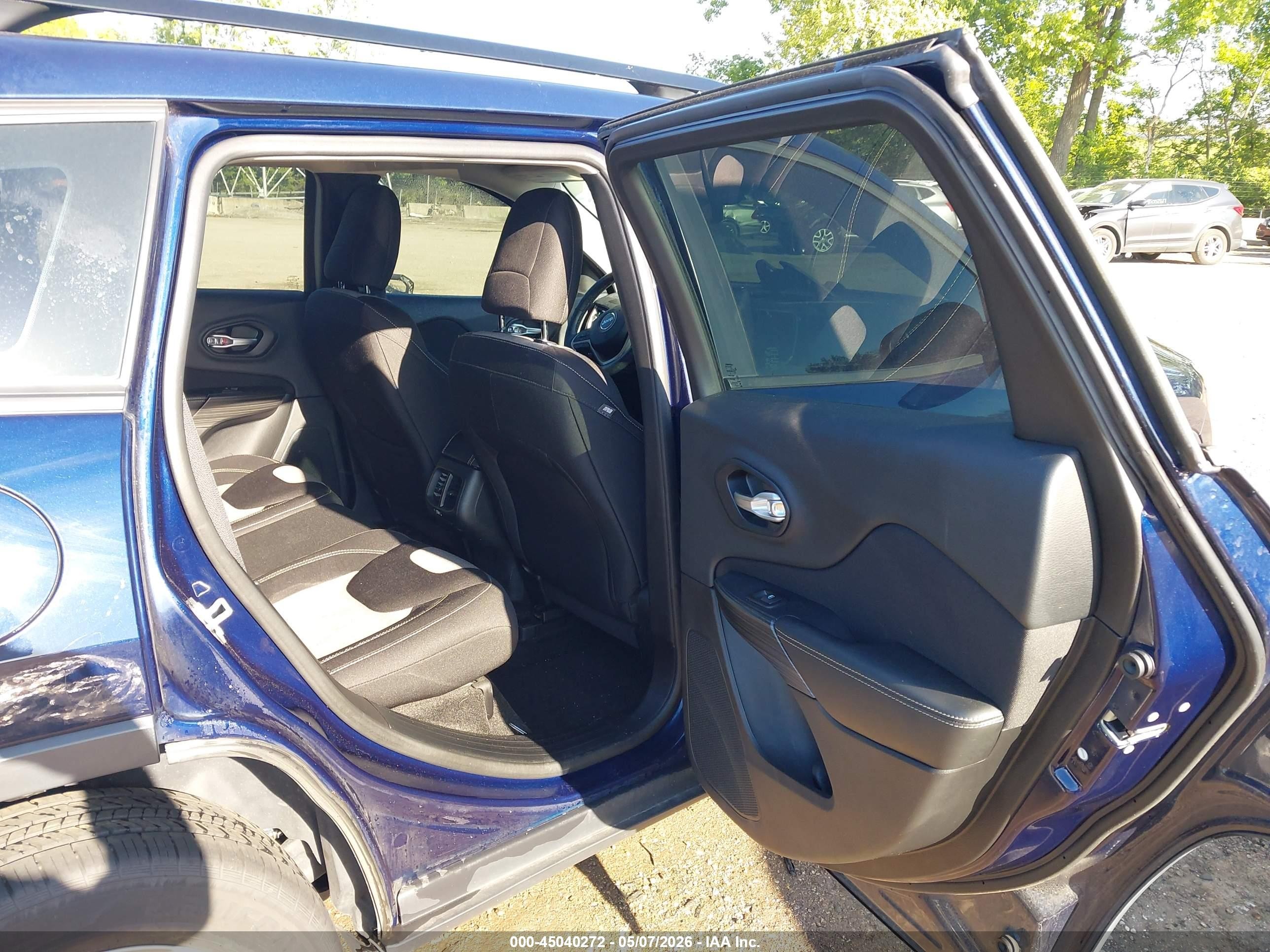 2015 Jeep Cherokee Sport Dark Blue vin: 1C4PJMAB4FW680901