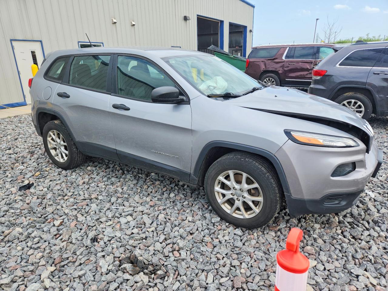 2014 Jeep Cherokee Sport Silver vin: 1C4PJMAB5EW166828