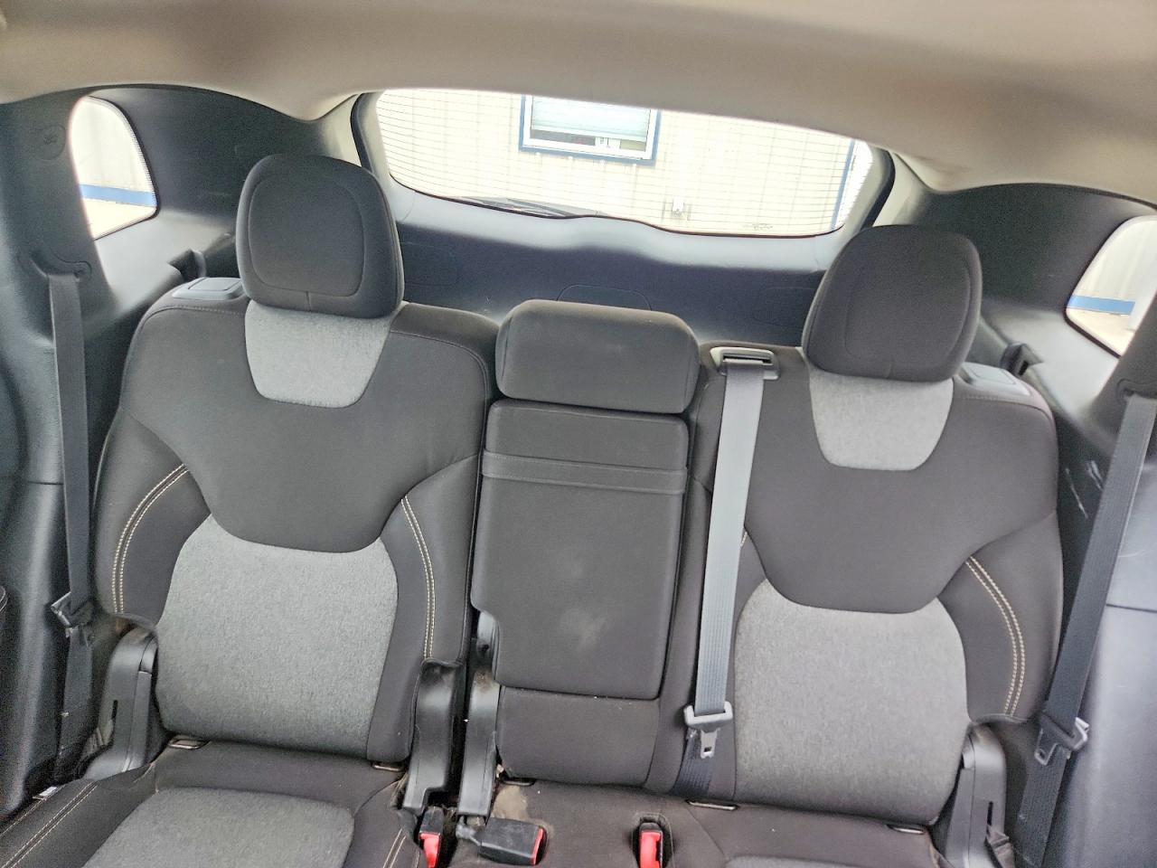 2014 Jeep Cherokee Sport Silver vin: 1C4PJMAB5EW166828