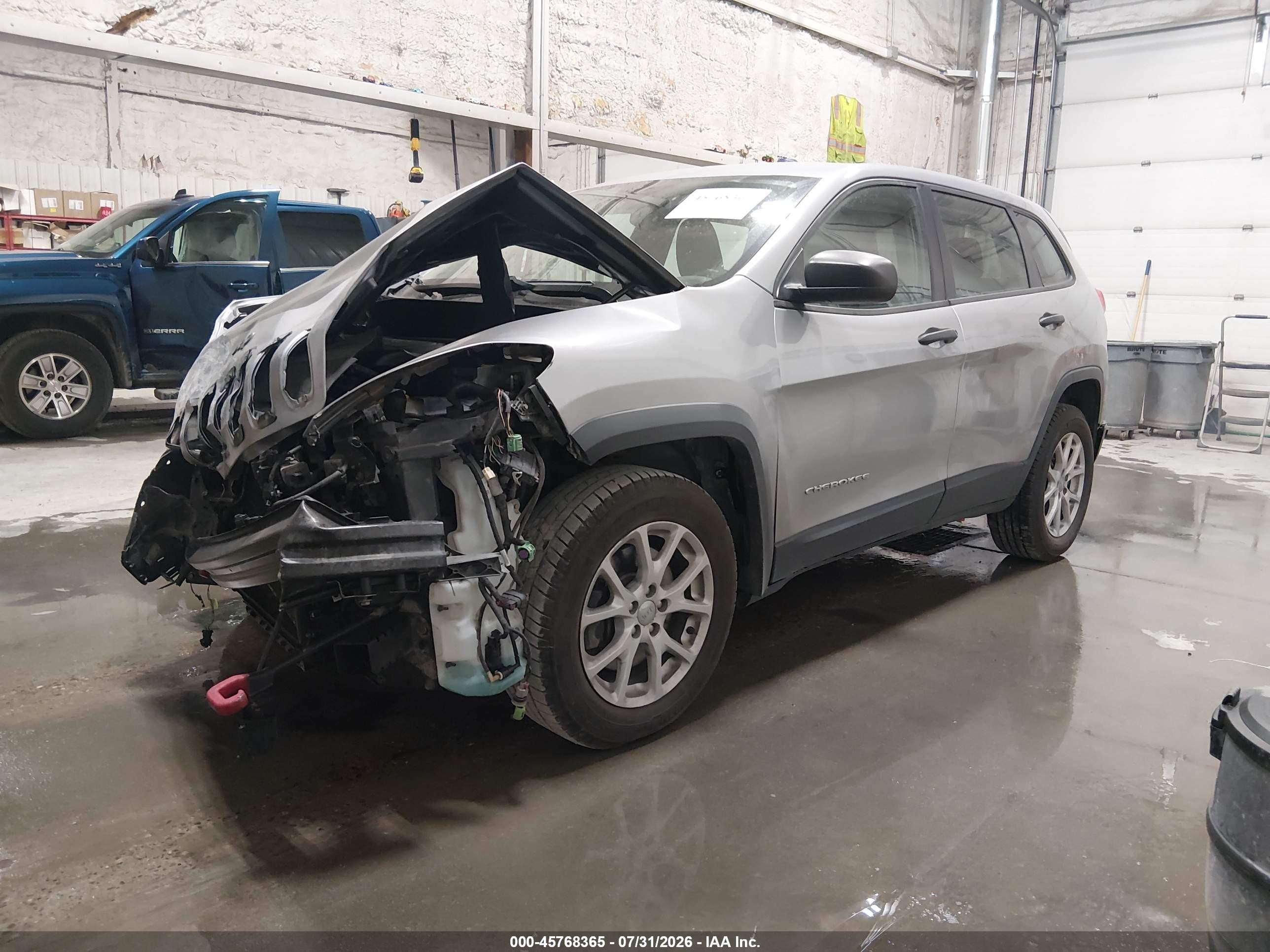 2014 Jeep Cherokee Sport Silver vin: 1C4PJMAB5EW298052