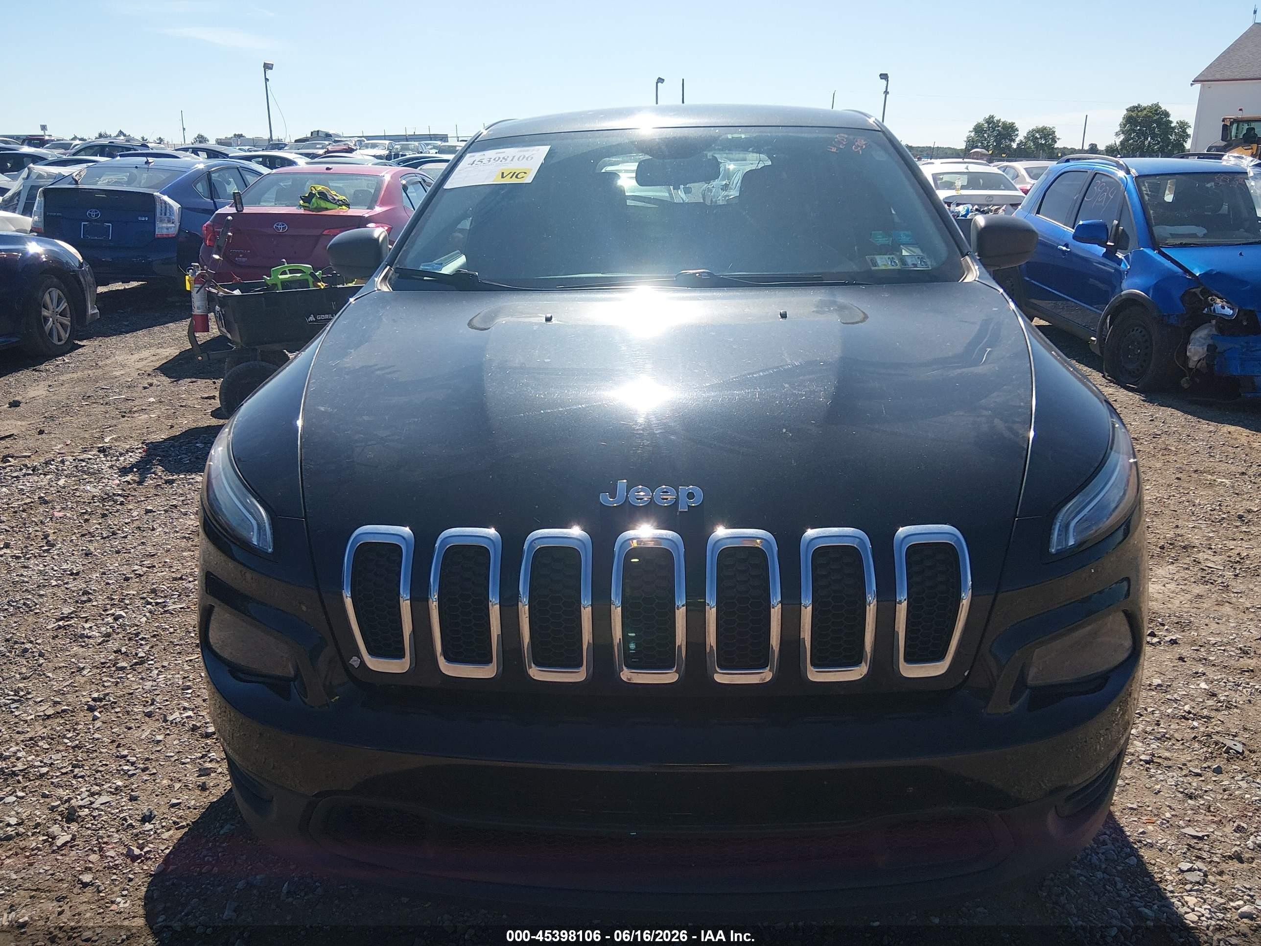 2015 Jeep Cherokee Sport Черный vin: 1C4PJMAB5FW647969