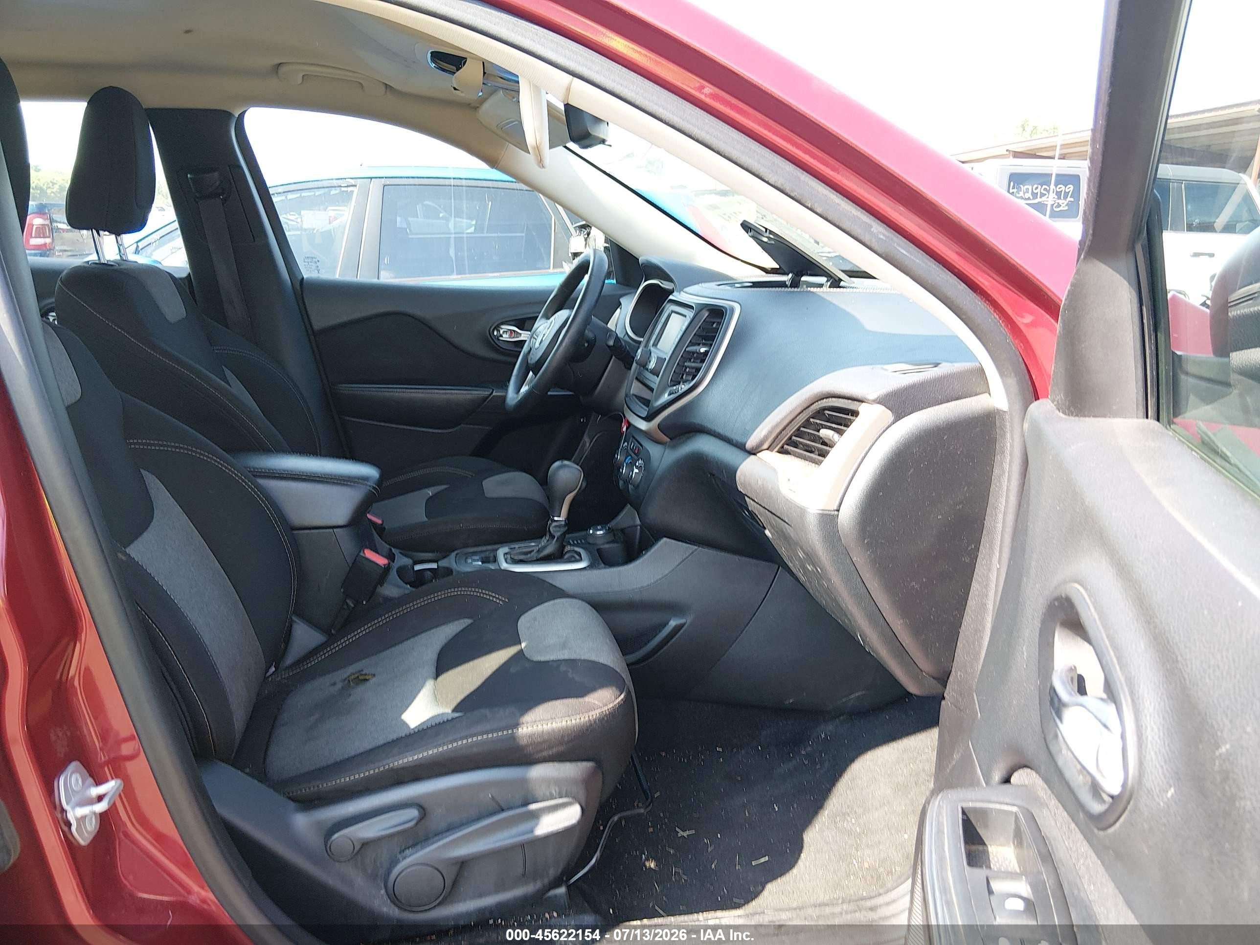 2015 Jeep Cherokee Sport Красный vin: 1C4PJMAB5FW775824