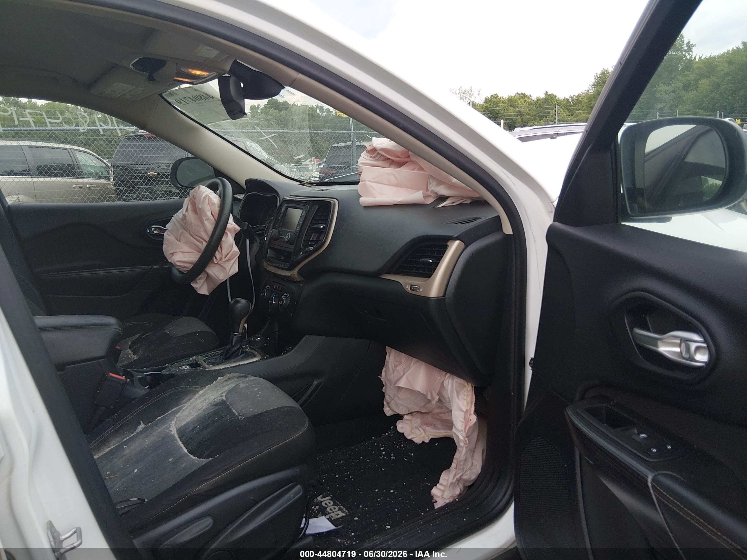 2014 Jeep Cherokee Sport White vin: 1C4PJMAB6EW260491