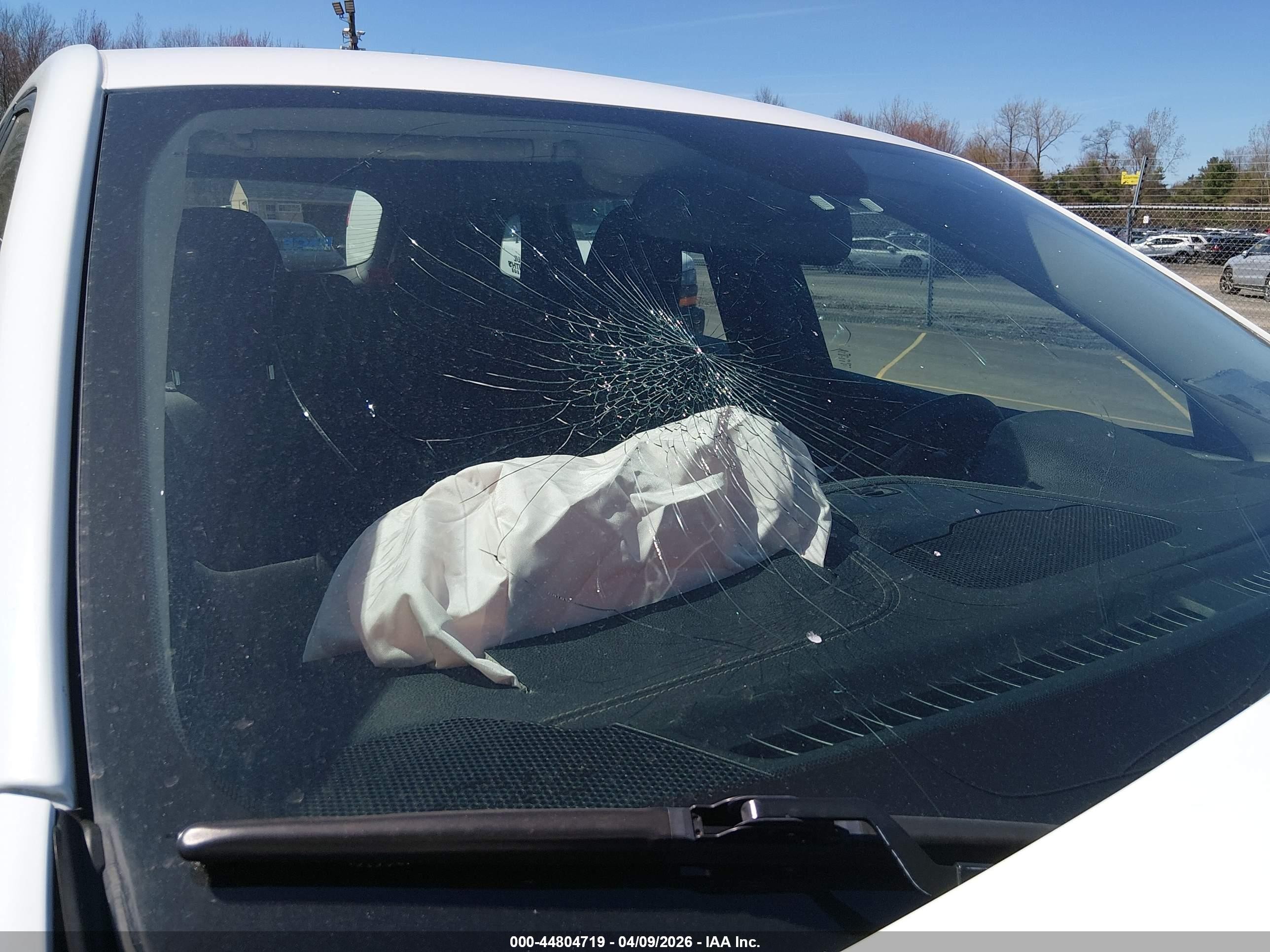 2014 Jeep Cherokee Sport White vin: 1C4PJMAB6EW260491