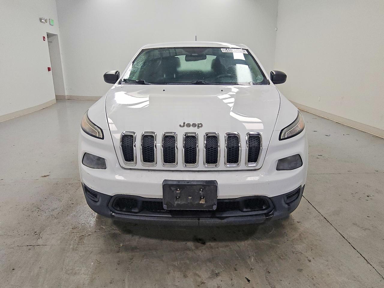 2015 Jeep Cherokee Sport White vin: 1C4PJMAB6FW792082