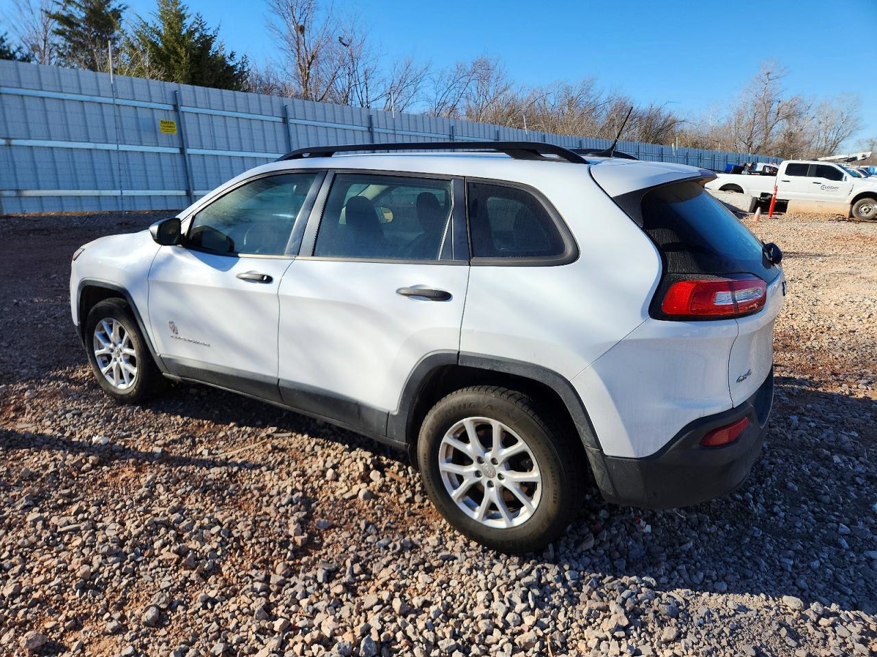 2015 Jeep Cherokee Sport White vin: 1C4PJMAB7FW764971