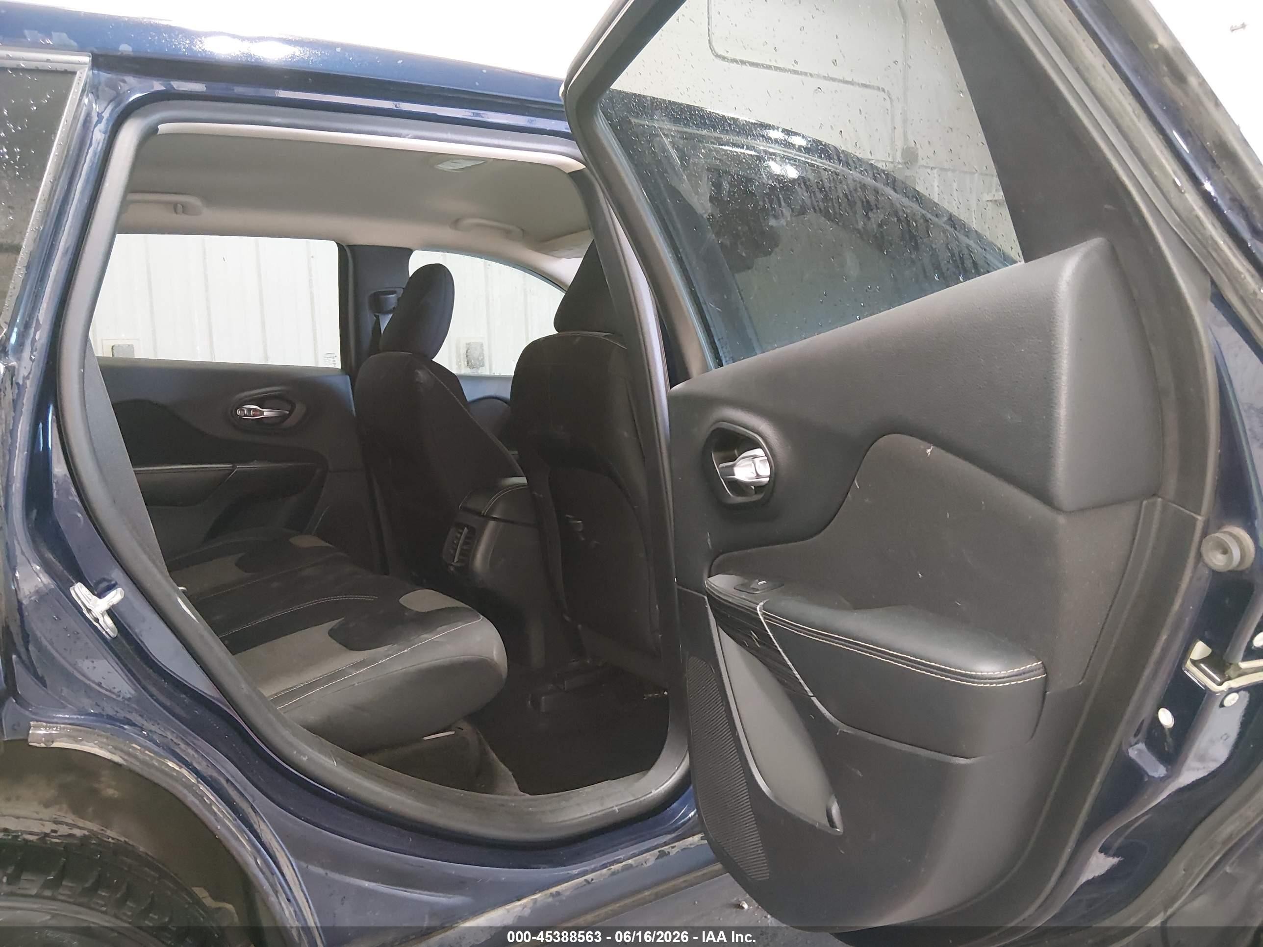 2014 Jeep Cherokee Sport Blue vin: 1C4PJMAB8EW215228