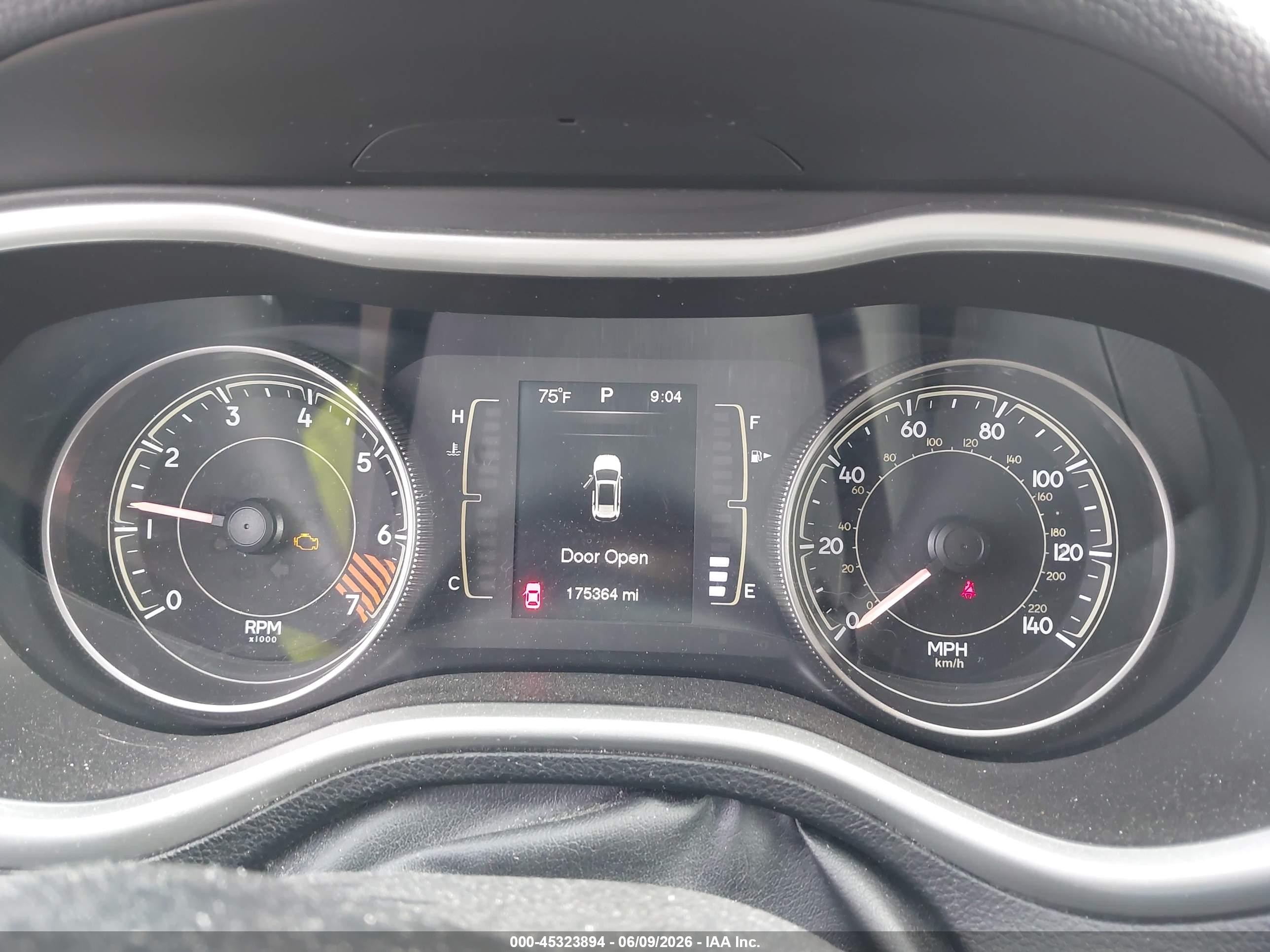 2014 Jeep Cherokee Sport Beige vin: 1C4PJMAB8EW272867