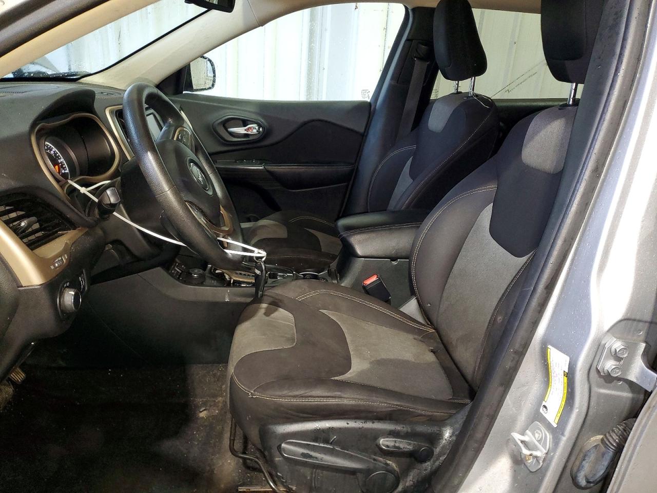 2015 Jeep Cherokee Sport Gray vin: 1C4PJMAB8FW592997