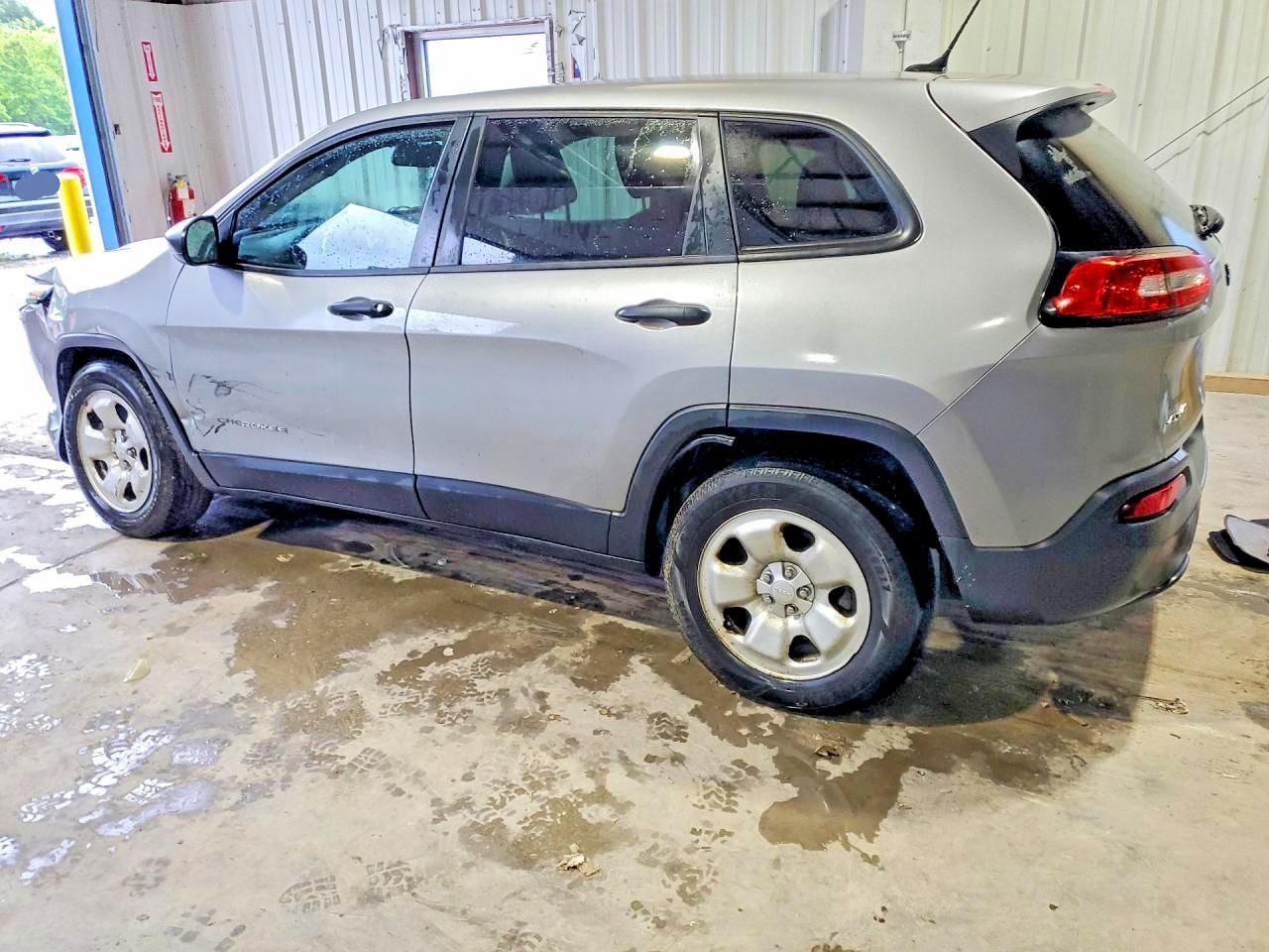 2015 Jeep Cherokee Sport Gray vin: 1C4PJMAB8FW592997