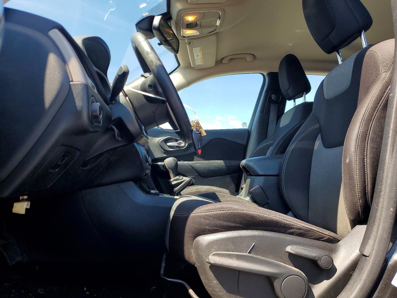 2015 Jeep Cherokee Sport Black vin: 1C4PJMAB8FW630471