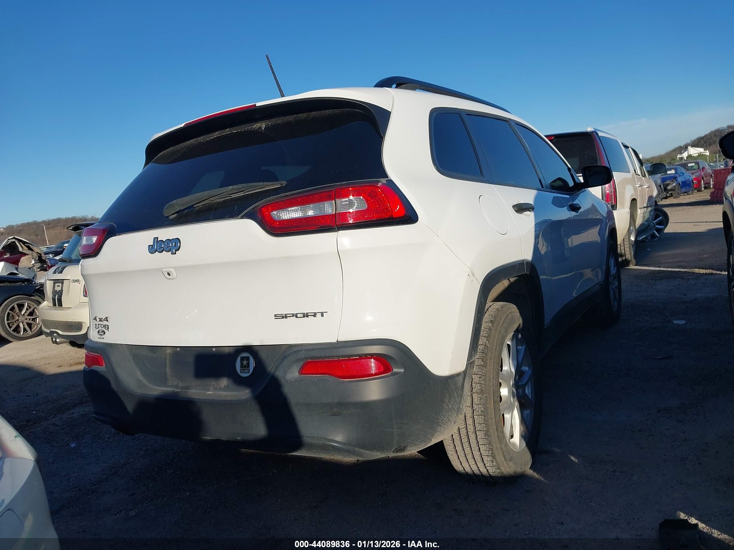 2016 Jeep Cherokee Sport Белый vin: 1C4PJMAB8GW278431