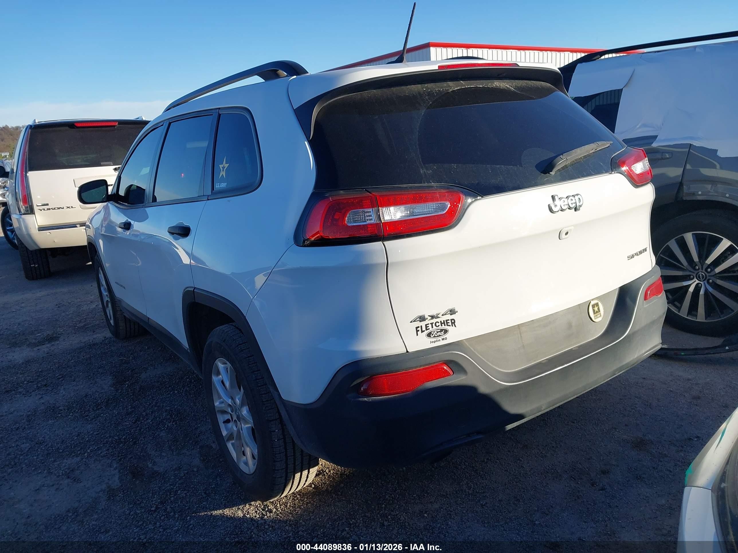 2016 Jeep Cherokee Sport Белый vin: 1C4PJMAB8GW278431