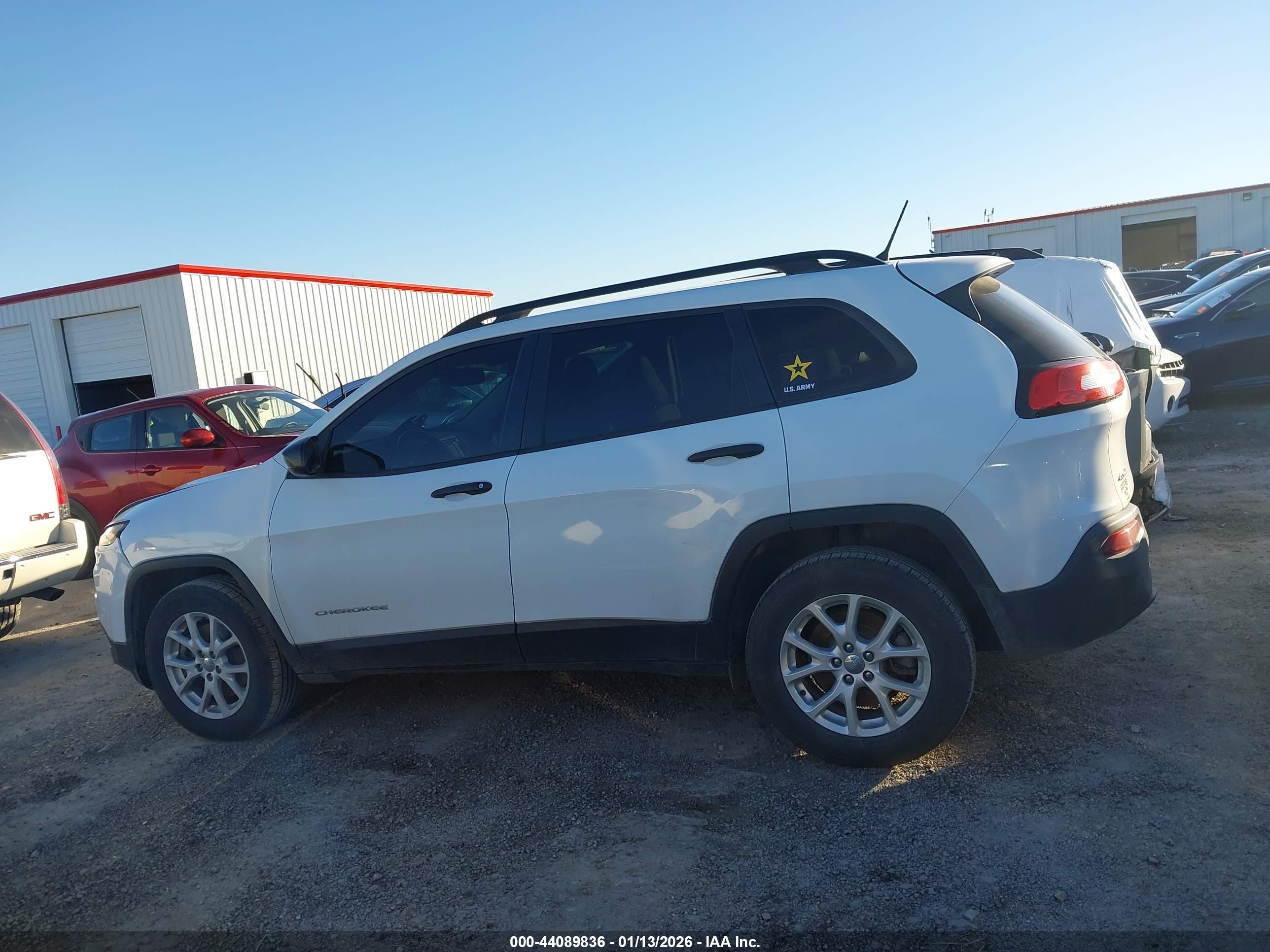 2016 Jeep Cherokee Sport Белый vin: 1C4PJMAB8GW278431