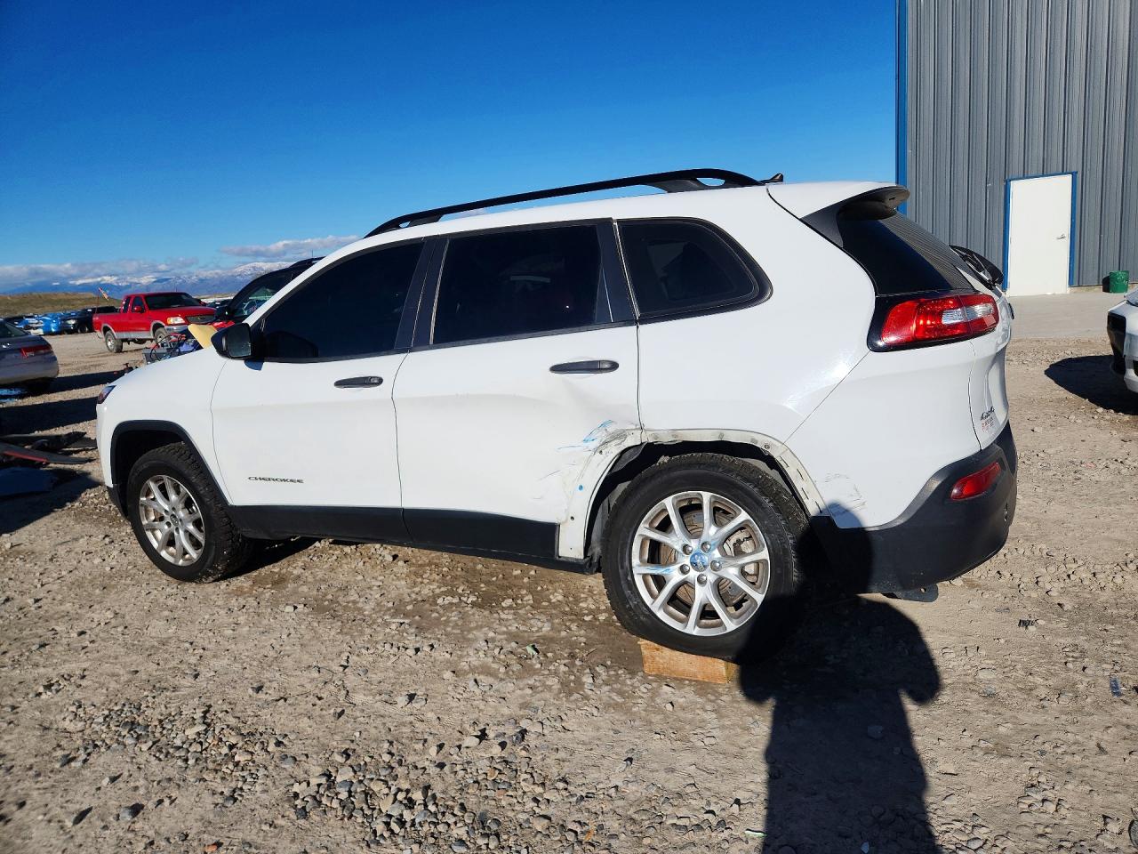 2015 Jeep Cherokee Sport White vin: 1C4PJMAB9FW619429