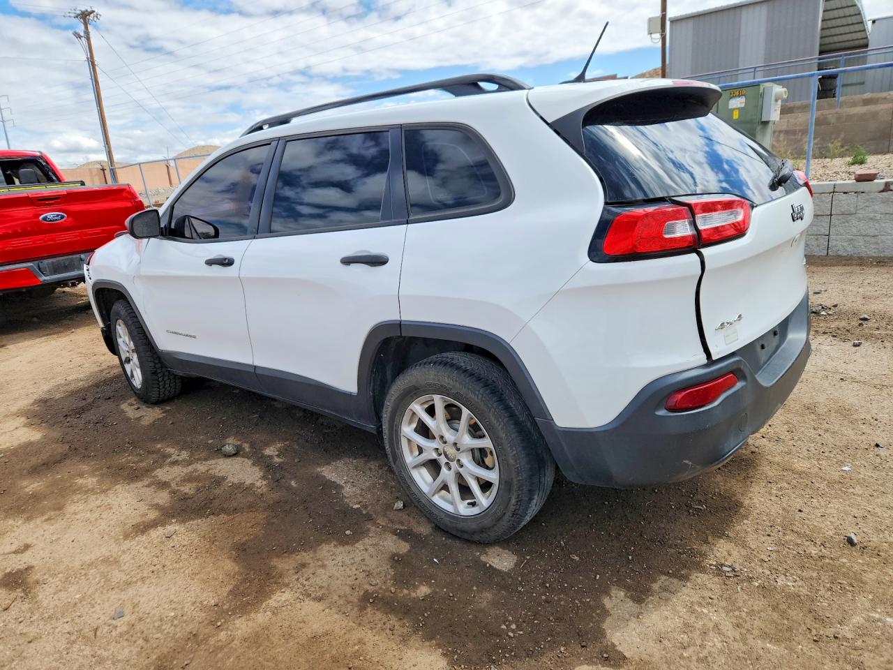 2015 Jeep Cherokee Sport White vin: 1C4PJMAB9FW769458