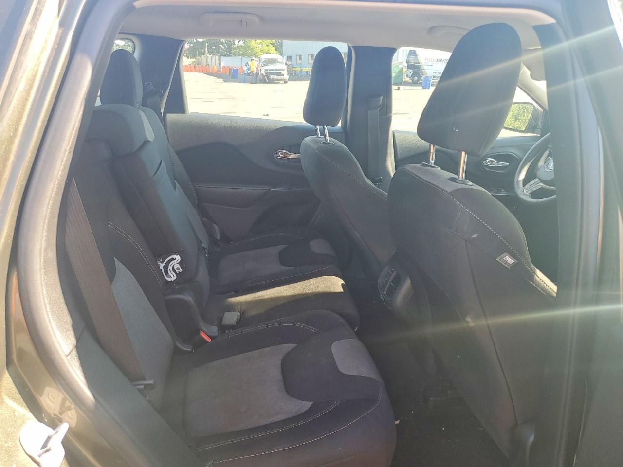 2015 Jeep Cherokee Sport Charcoal vin: 1C4PJMAB9FW774563