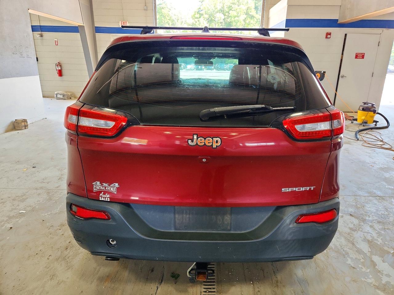 2014 Jeep Cherokee Sport Red vin: 1C4PJMABXEW145330