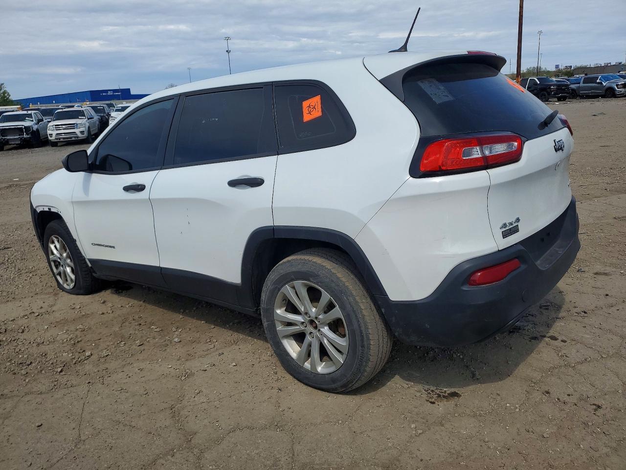 2015 Jeep Cherokee Sport White vin: 1C4PJMABXFW558527