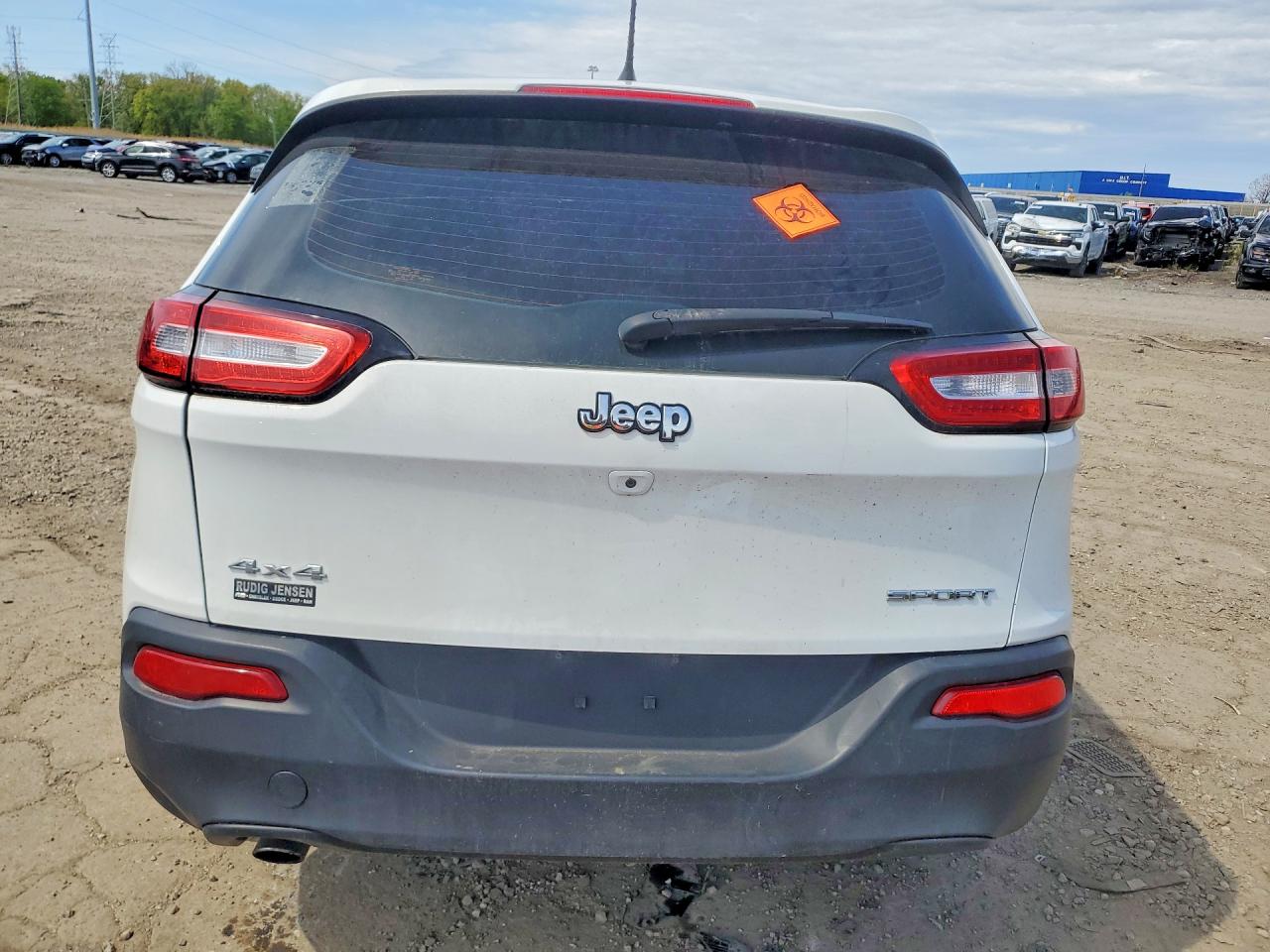 2015 Jeep Cherokee Sport White vin: 1C4PJMABXFW558527