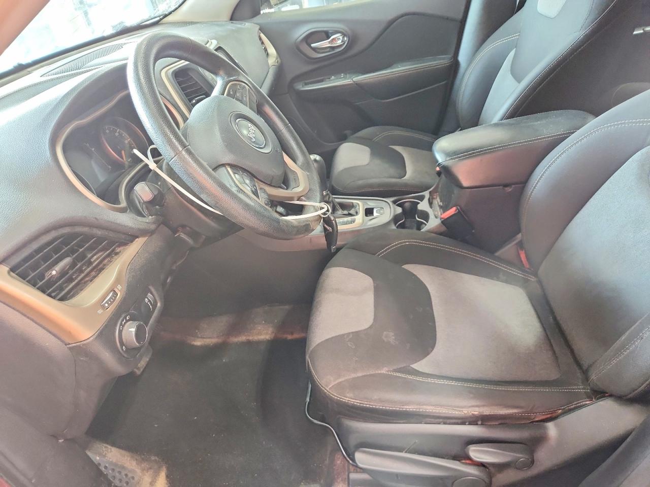 2015 Jeep Cherokee Sport Maroon vin: 1C4PJMABXFW682345