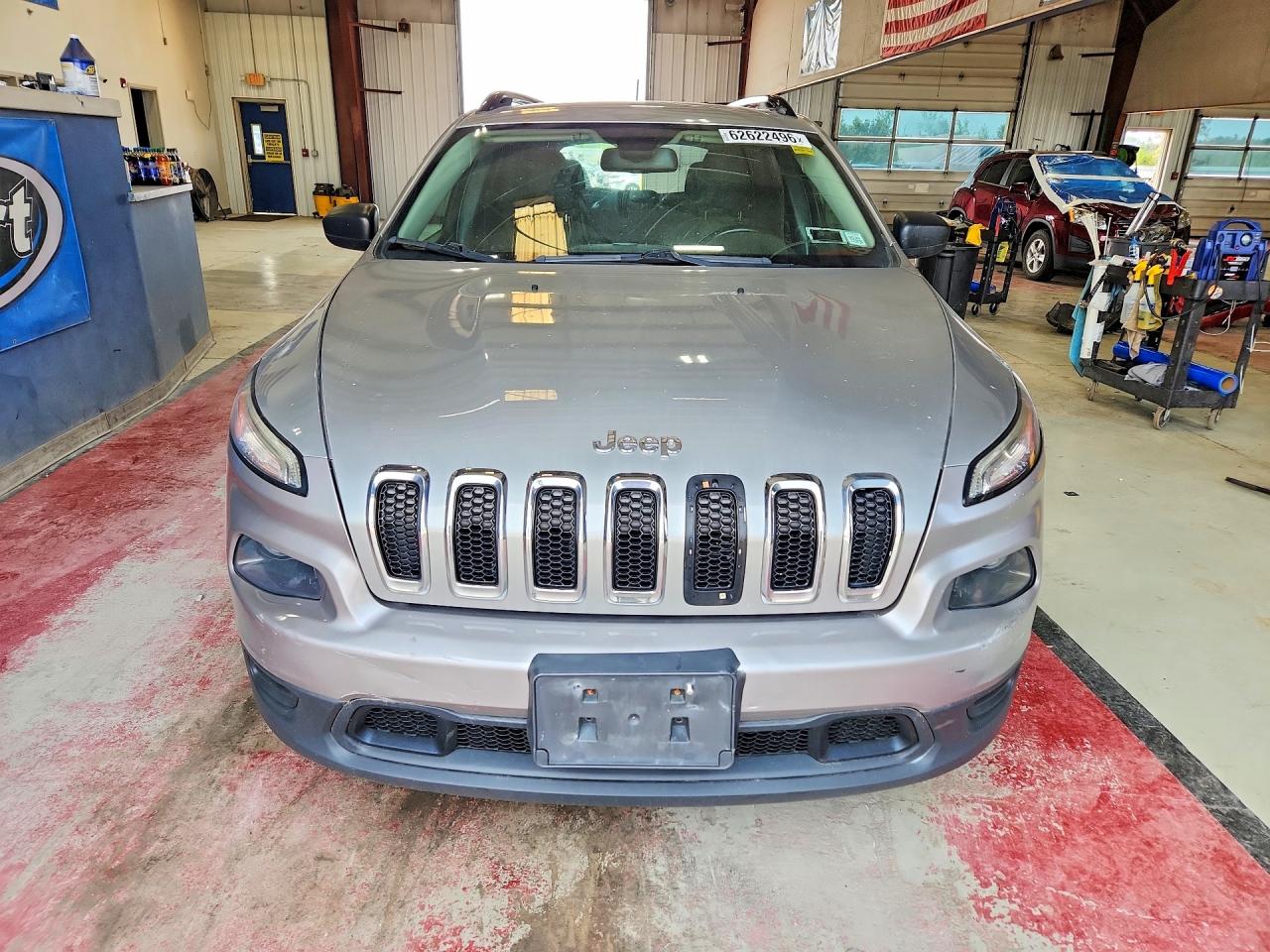 2015 Jeep Cherokee Sport Silver vin: 1C4PJMABXFW777021