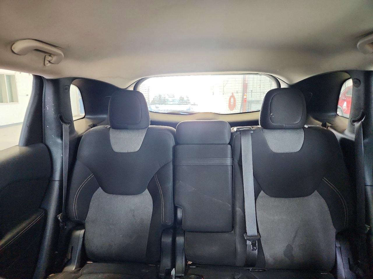 2015 Jeep Cherokee Sport Silver vin: 1C4PJMABXFW777021