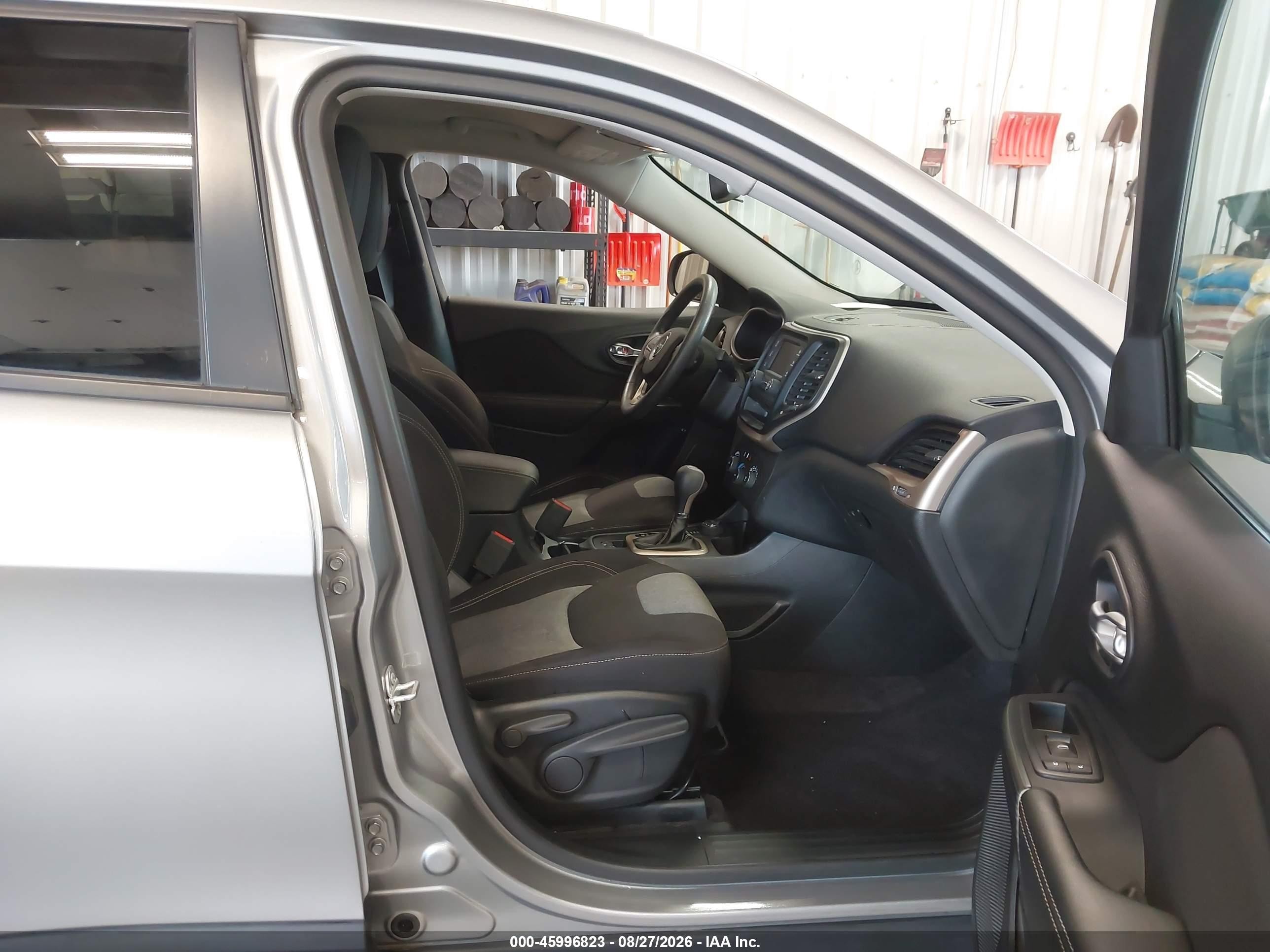 2016 Jeep Cherokee Sport Gray vin: 1C4PJMABXGW343487