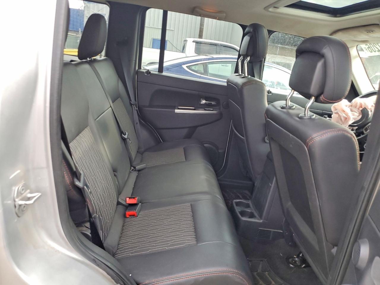 2012 Jeep Liberty Sport Silver vin: 1C4PJMAK0CW123821