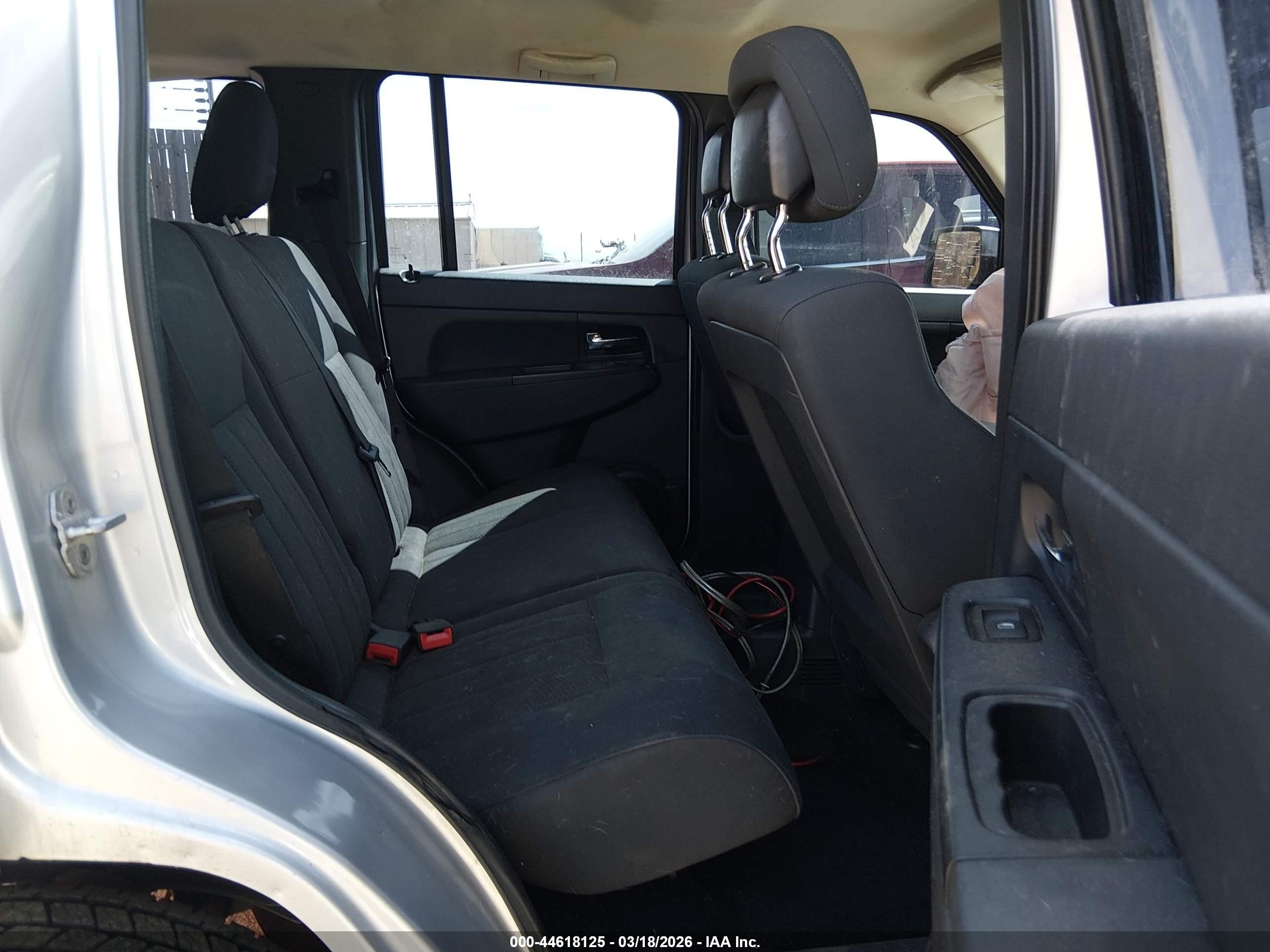 2012 Jeep Liberty Sport Silver vin: 1C4PJMAK1CW141826