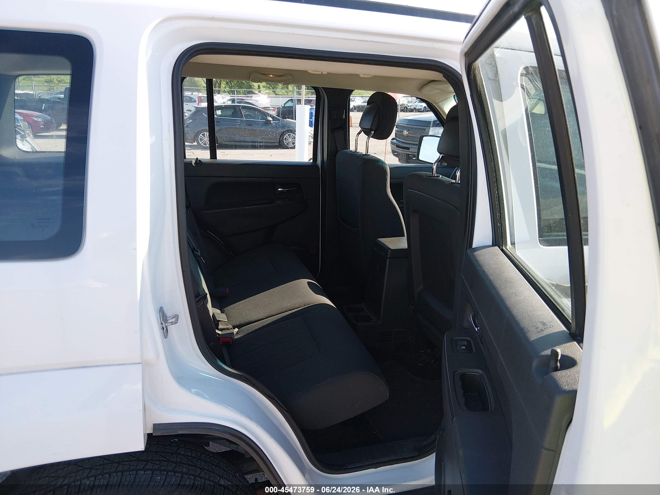 2012 Jeep Liberty Sport White vin: 1C4PJMAK1CW148520