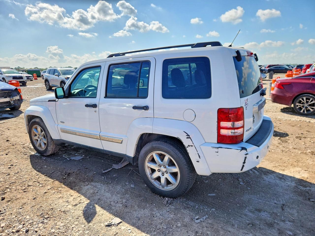 2012 Jeep Liberty Sport White vin: 1C4PJMAK1CW195627