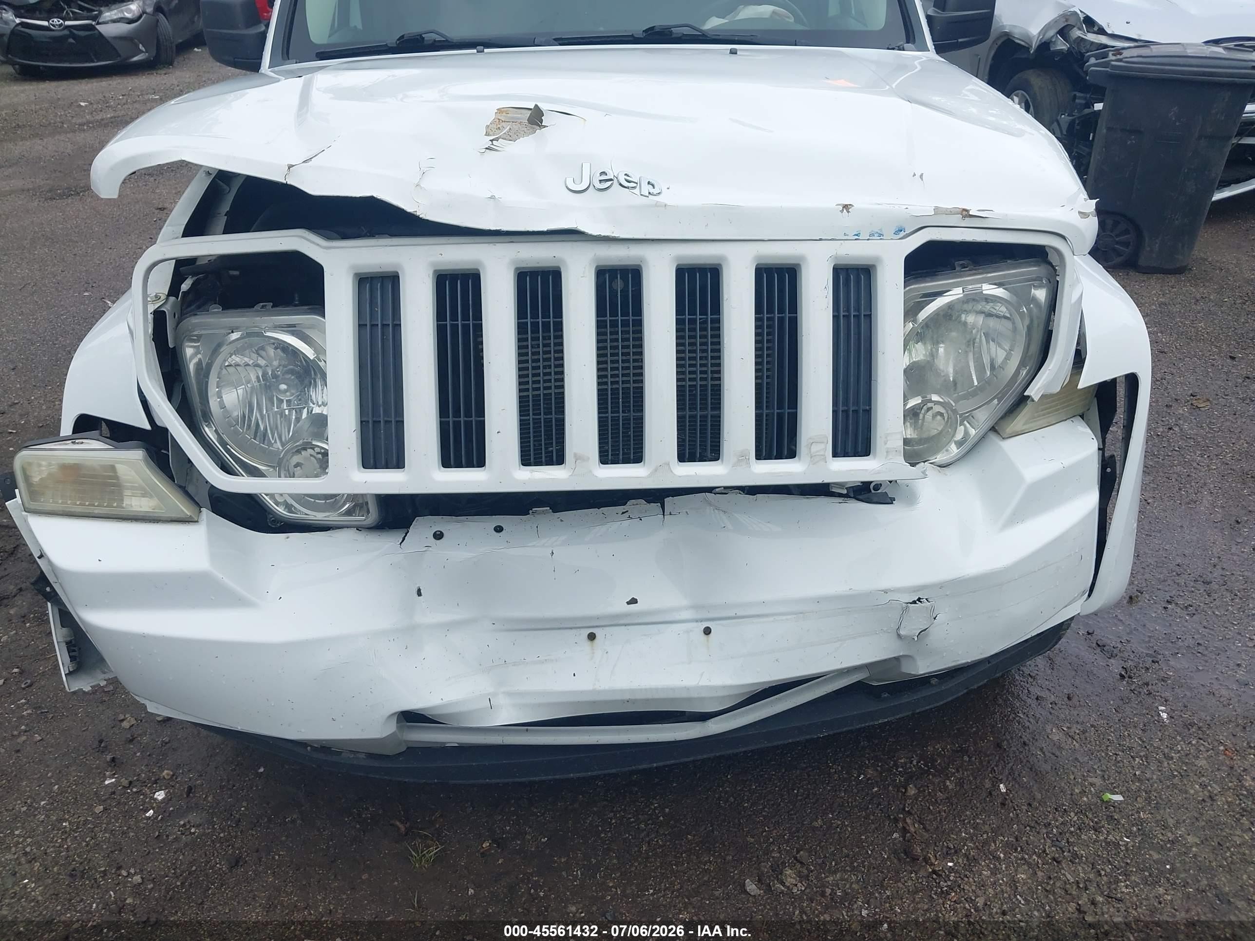 2012 Jeep Liberty Sport White vin: 1C4PJMAK2CW113159