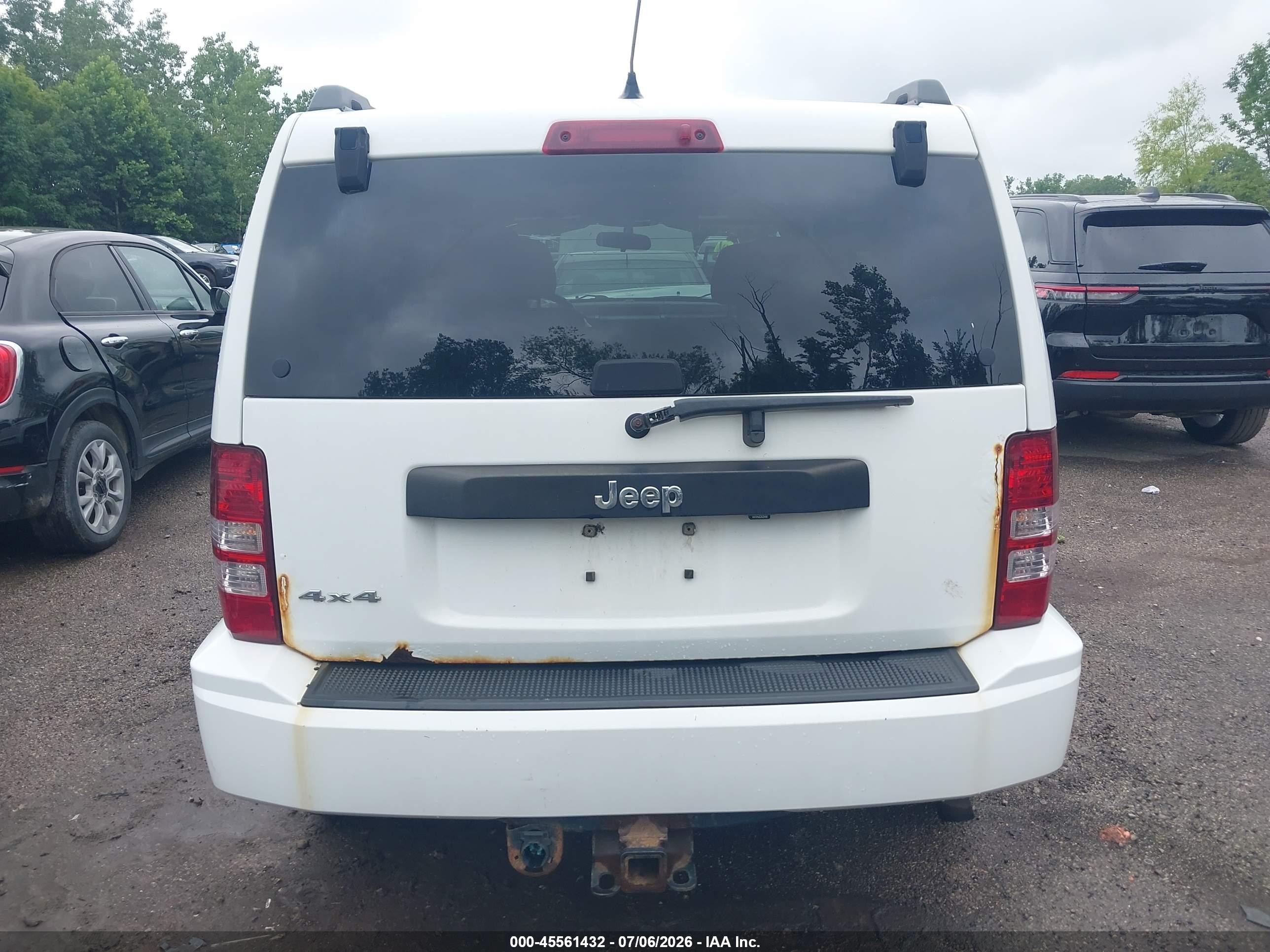 2012 Jeep Liberty Sport White vin: 1C4PJMAK2CW113159