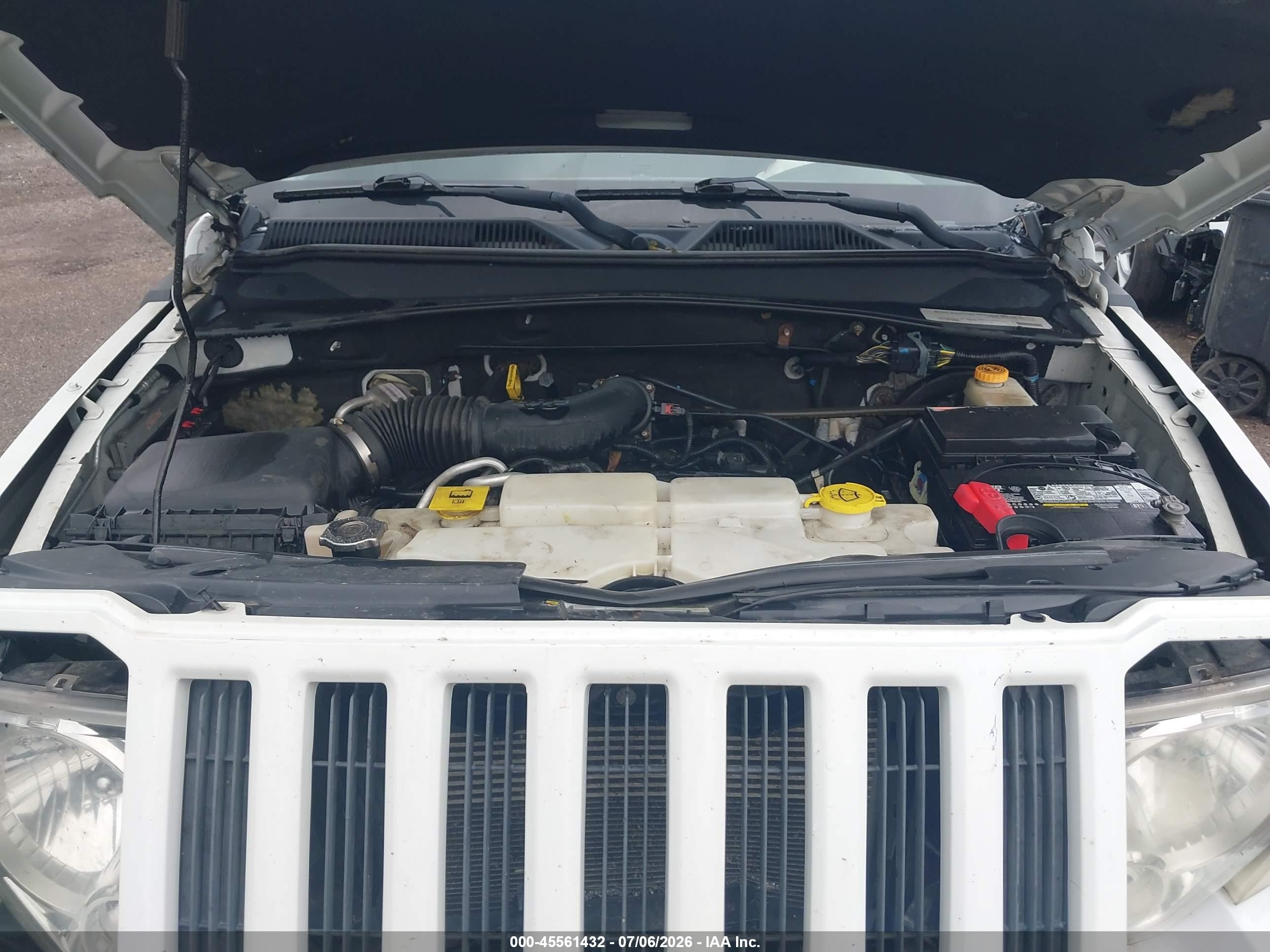 2012 Jeep Liberty Sport White vin: 1C4PJMAK2CW113159