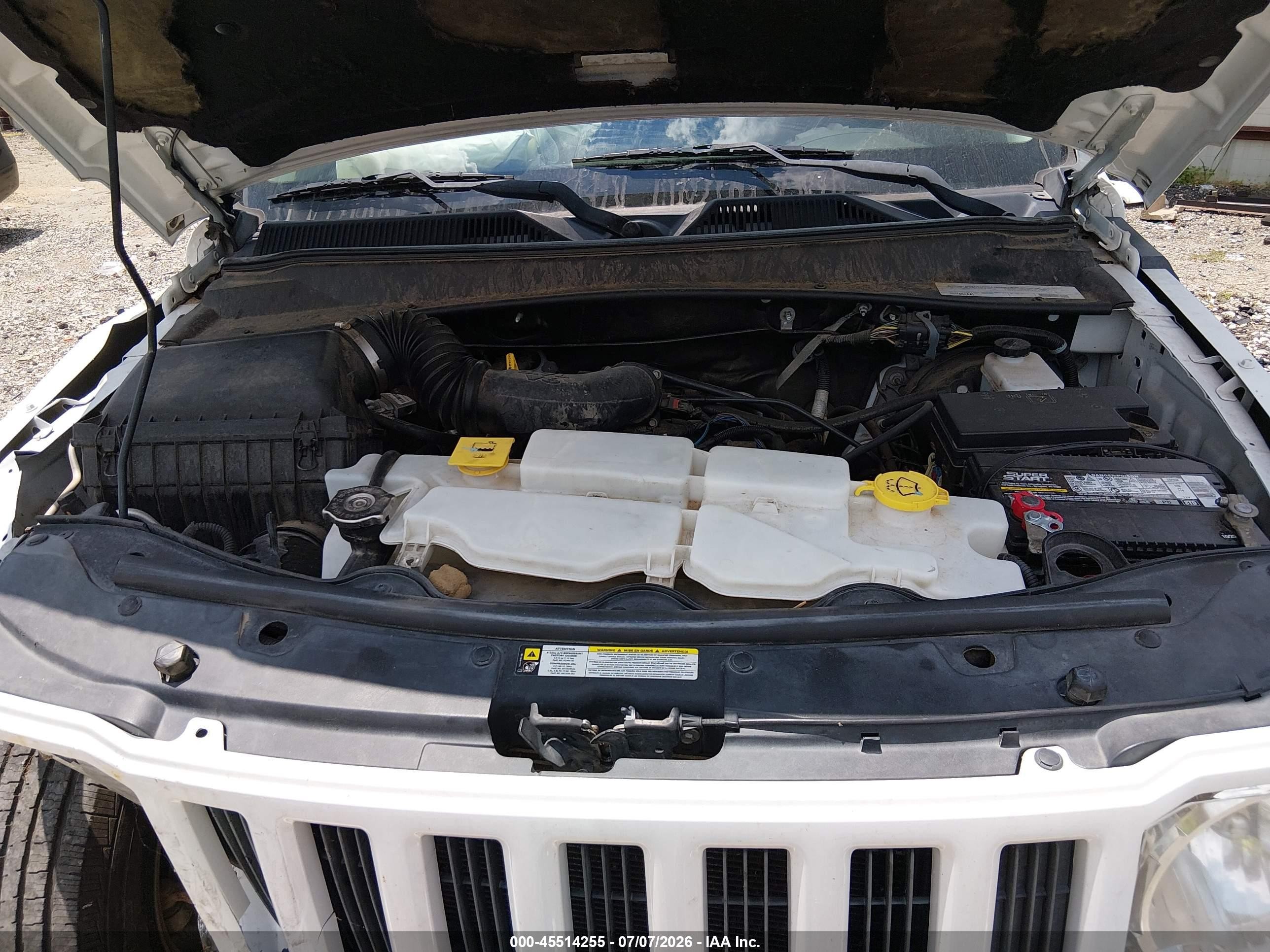 2012 Jeep Liberty Sport White vin: 1C4PJMAK2CW115154