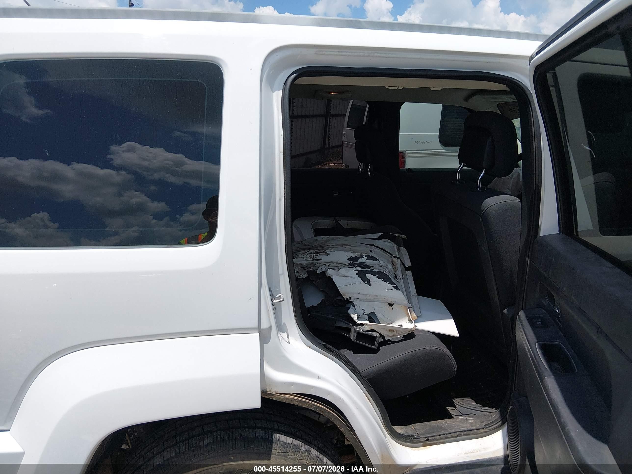 2012 Jeep Liberty Sport White vin: 1C4PJMAK2CW115154