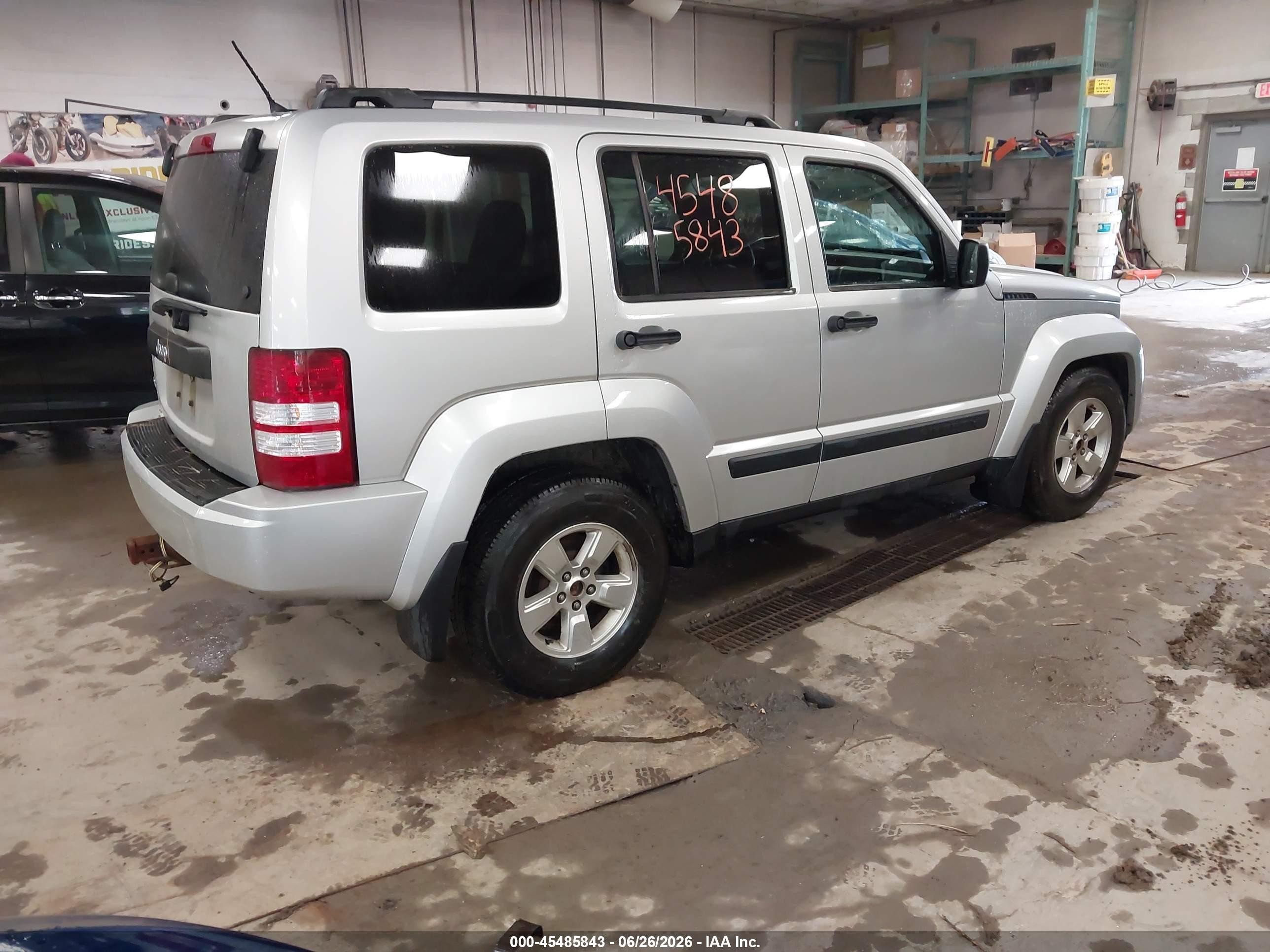 2012 Jeep Liberty Sport Silver vin: 1C4PJMAK2CW162264