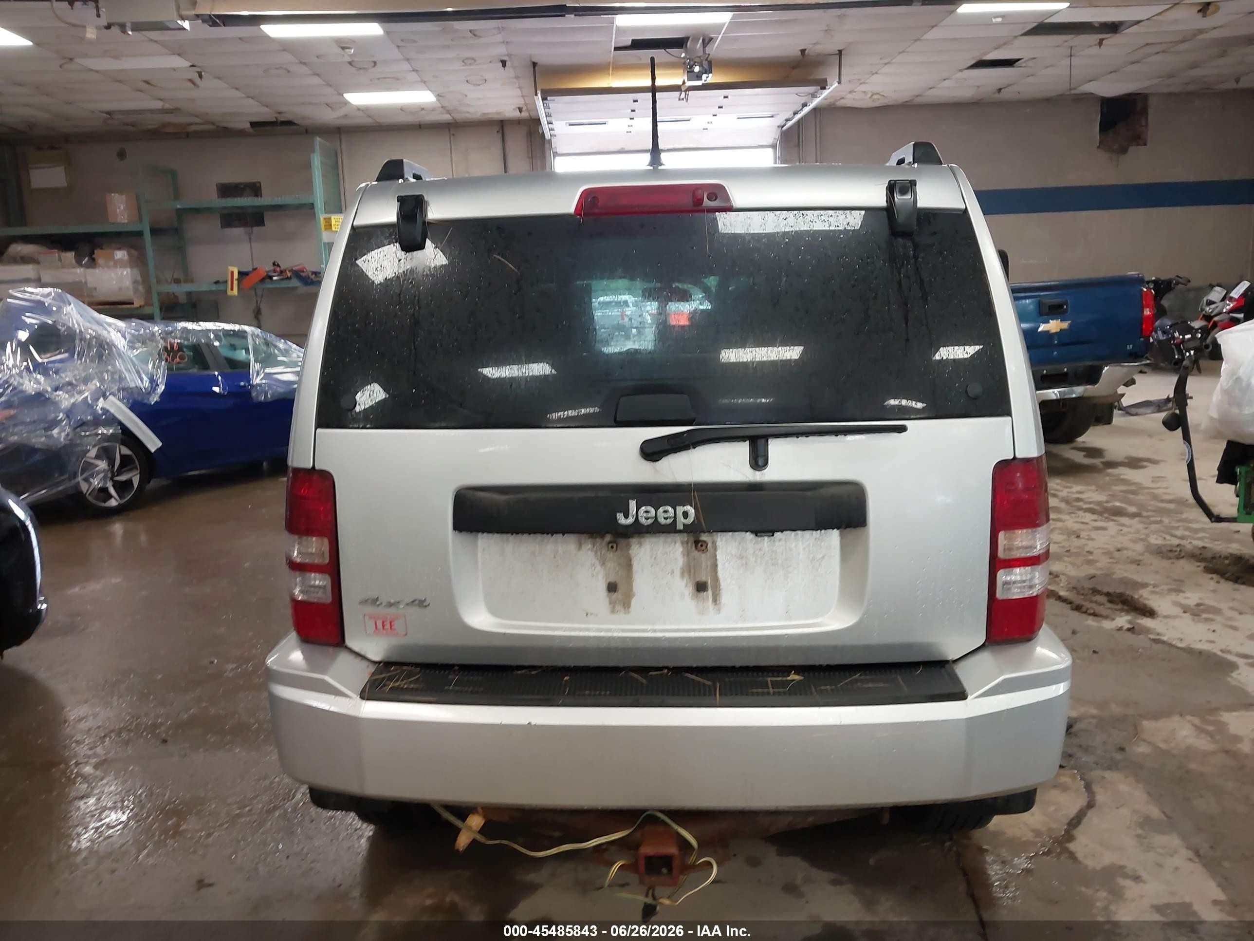 2012 Jeep Liberty Sport Silver vin: 1C4PJMAK2CW162264