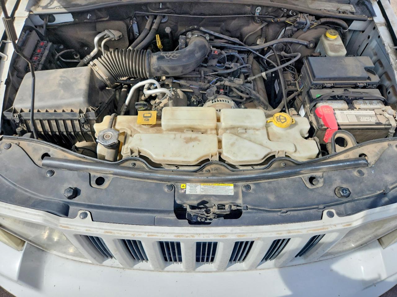 2012 Jeep Liberty Sport Белый vin: 1C4PJMAK2CW167240