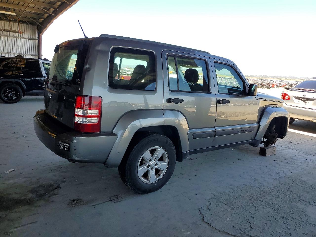 2012 Jeep Liberty Sport Gray vin: 1C4PJMAK2CW183552
