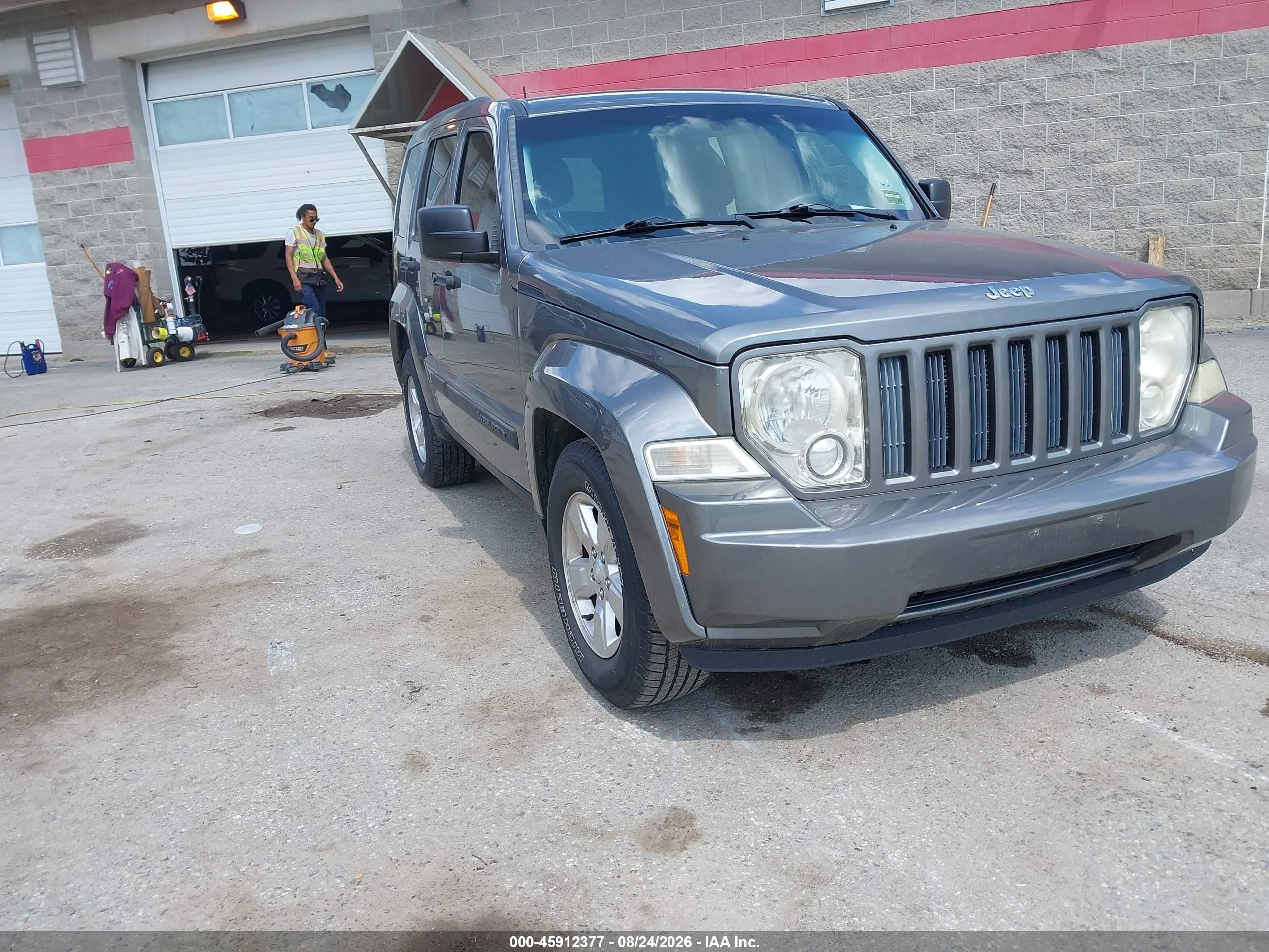2012 Jeep Liberty Sport Серый vin: 1C4PJMAK2CW197077