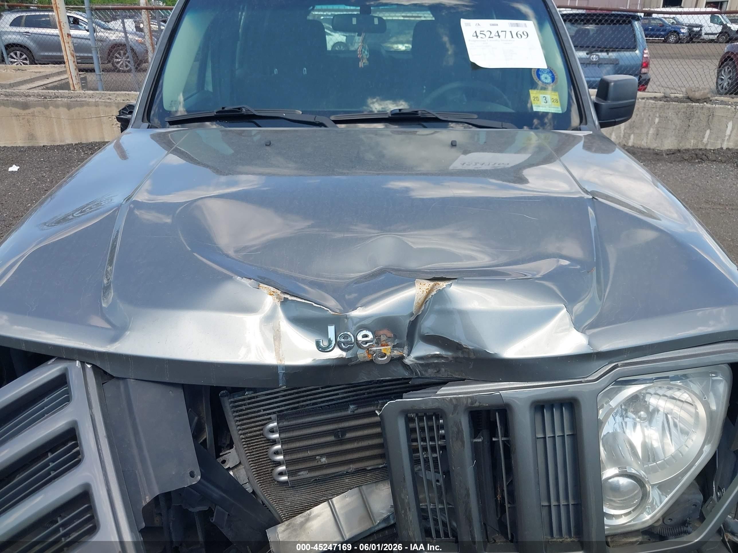 2012 Jeep Liberty Sport Gray vin: 1C4PJMAK3CW126356