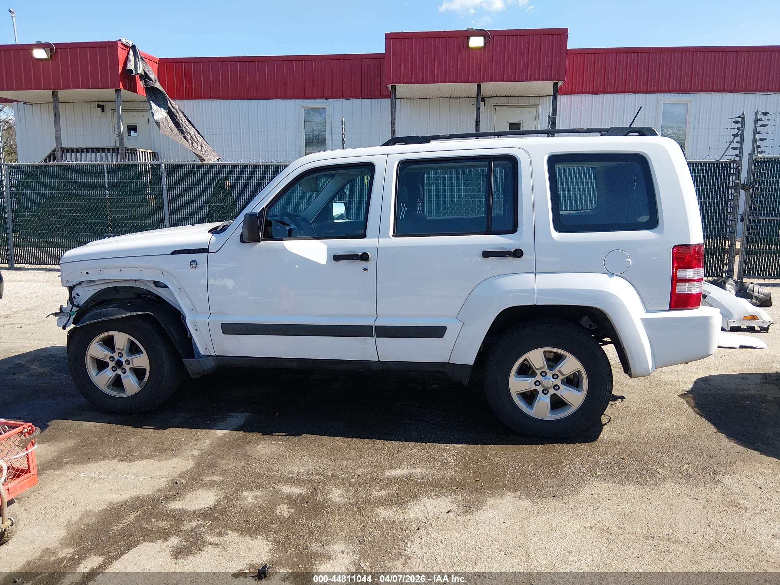 2012 Jeep Liberty Sport Белый vin: 1C4PJMAK4CW136944