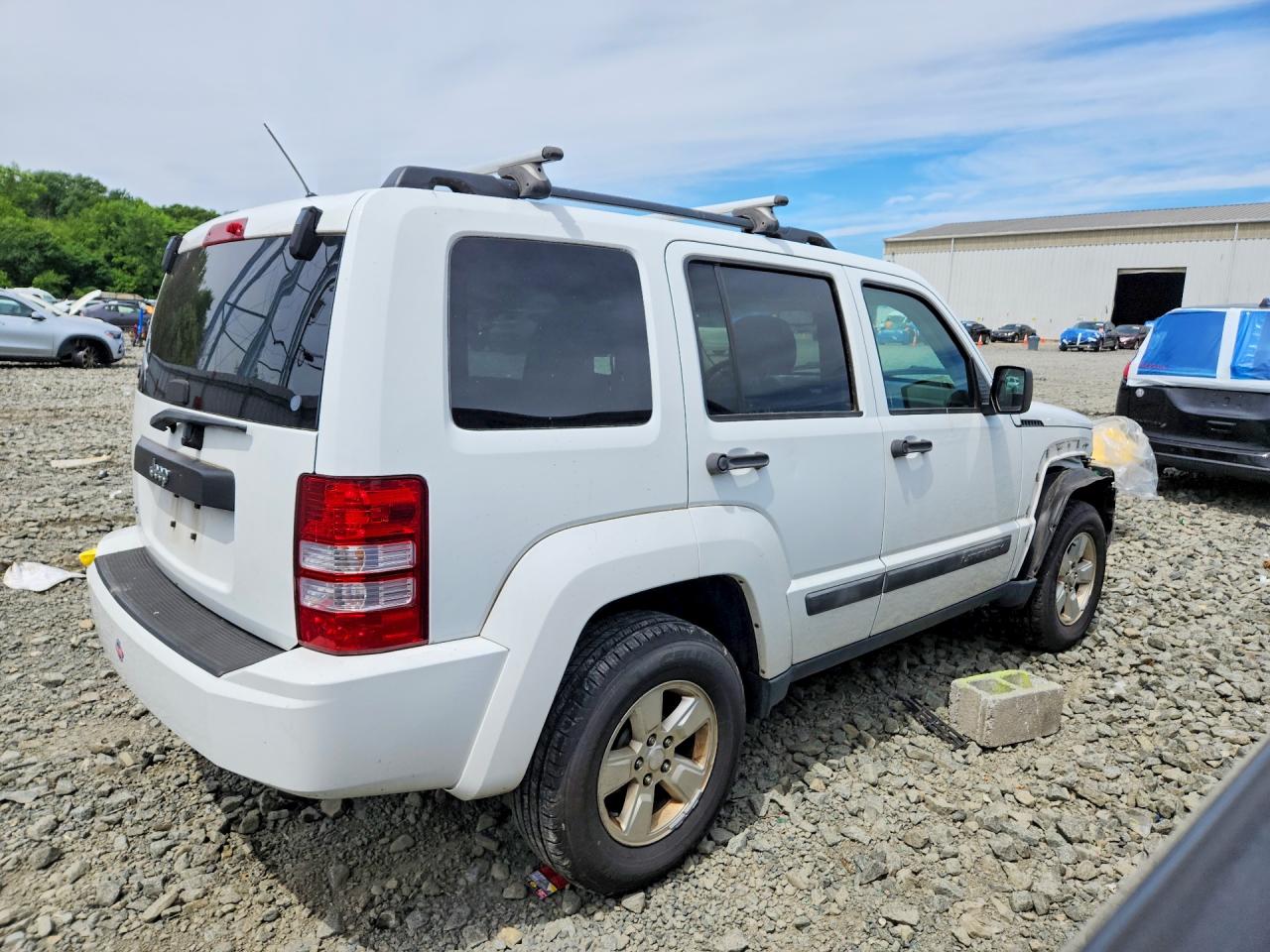 2012 Jeep Liberty Sport White vin: 1C4PJMAK4CW162220