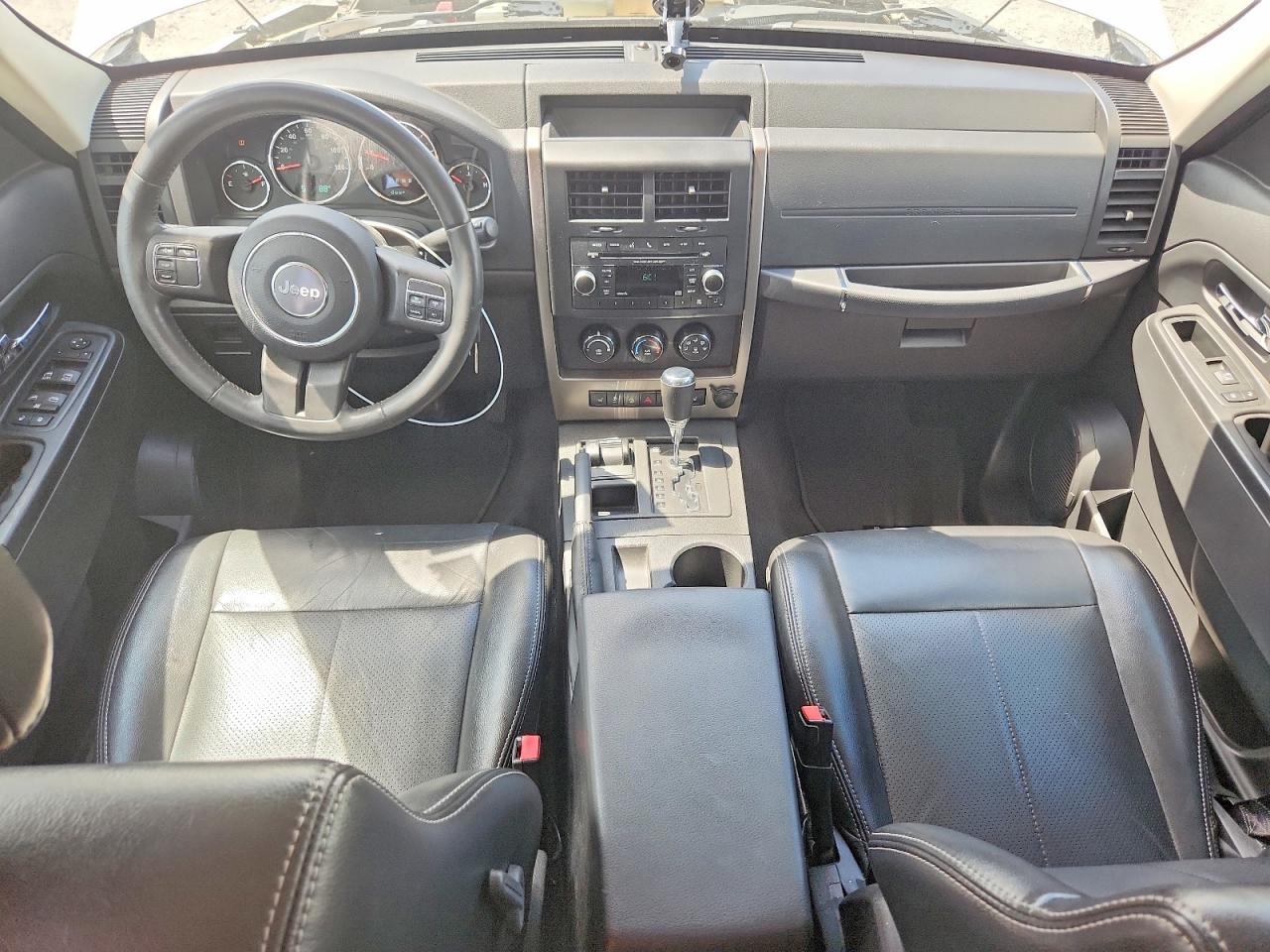 2012 Jeep Liberty Sport White vin: 1C4PJMAK4CW182399