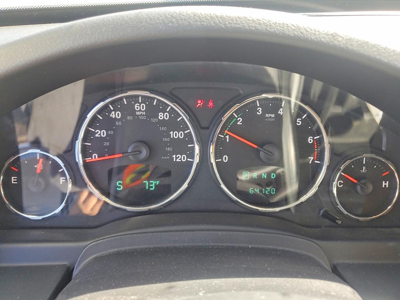 2012 Jeep Liberty Sport Silver vin: 1C4PJMAK4CW195492
